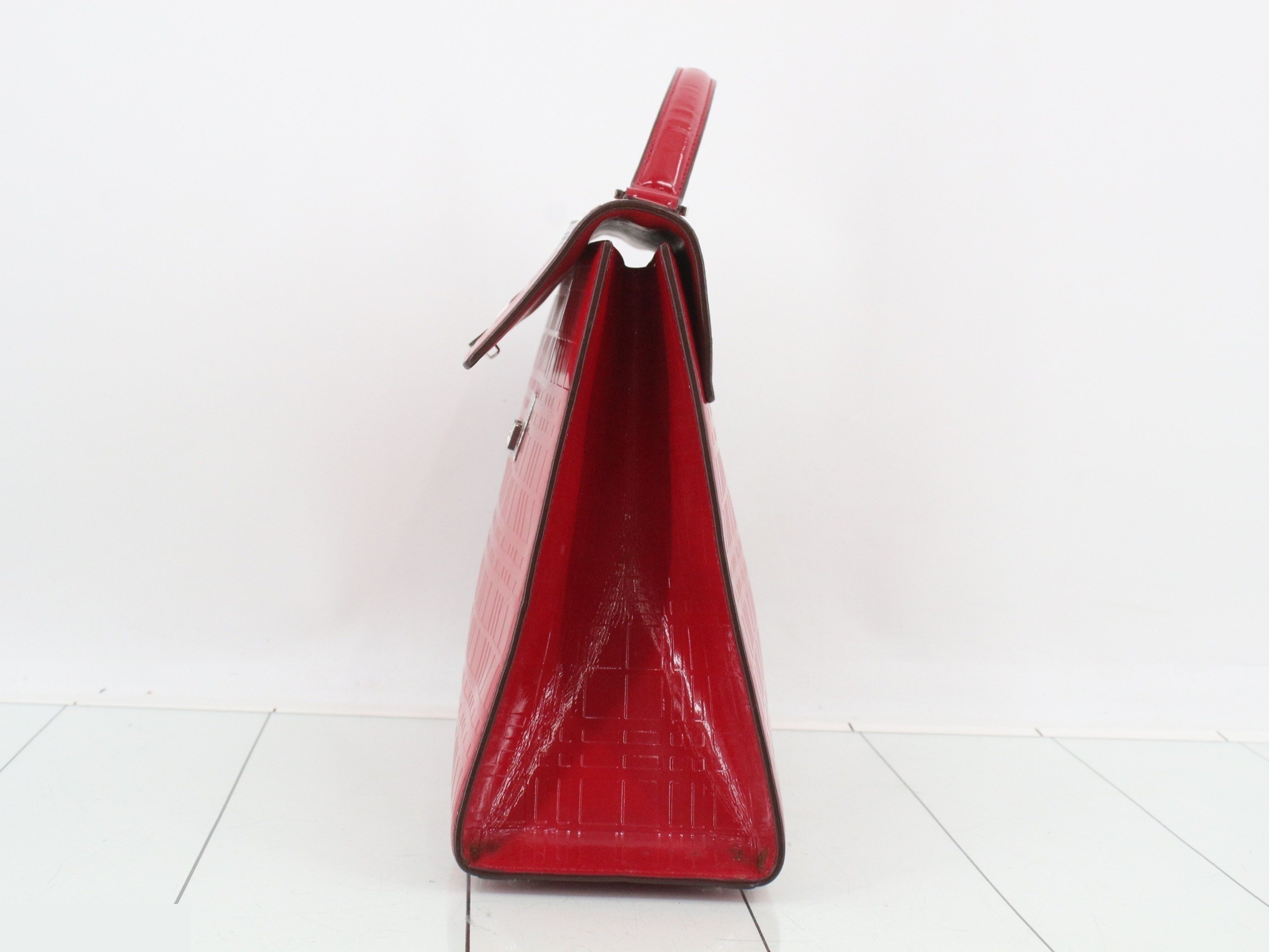 Other lines: Bags & Handbags, Enamel — view 3