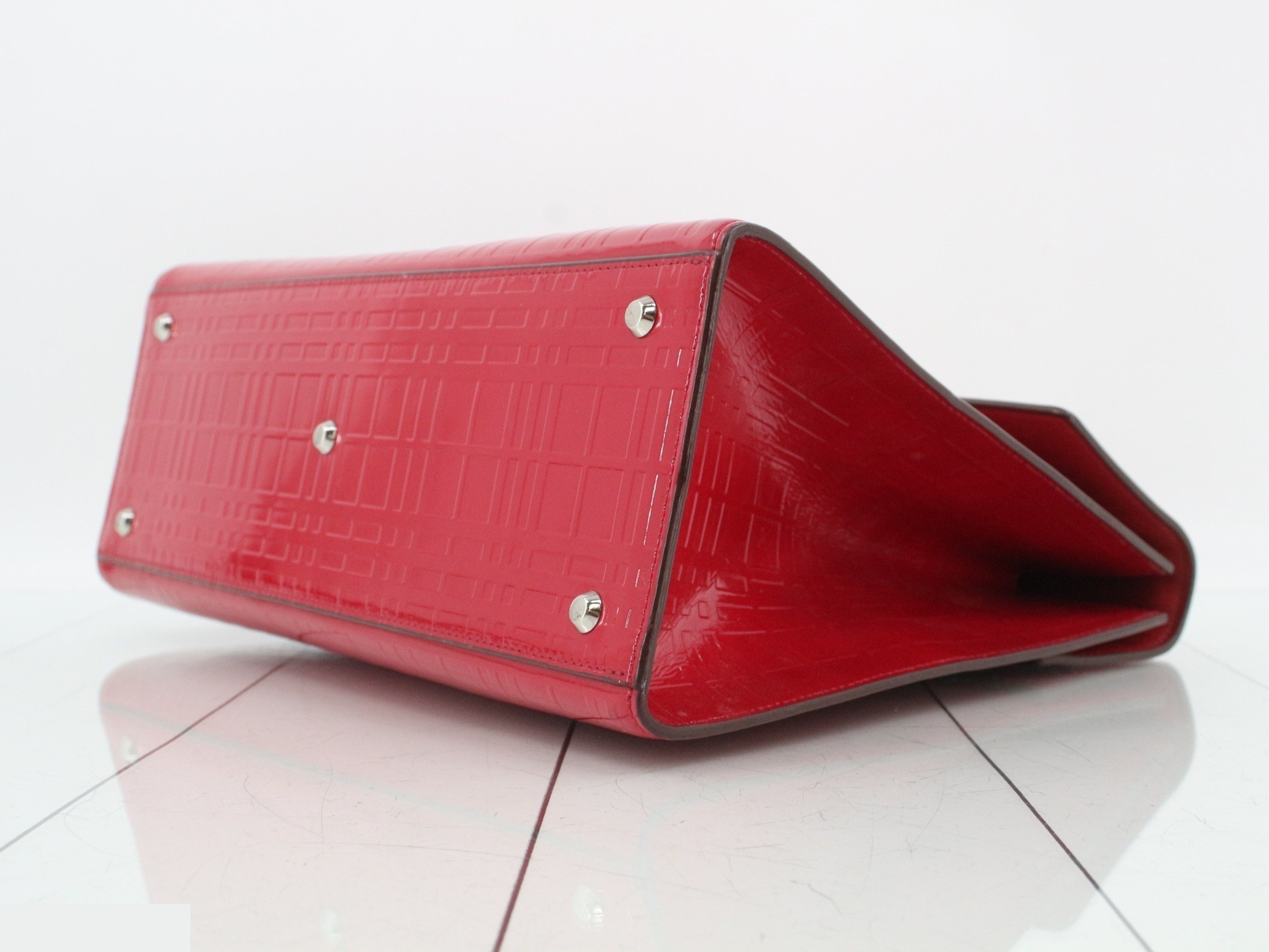 Other lines: Bags & Handbags, Enamel — view 6
