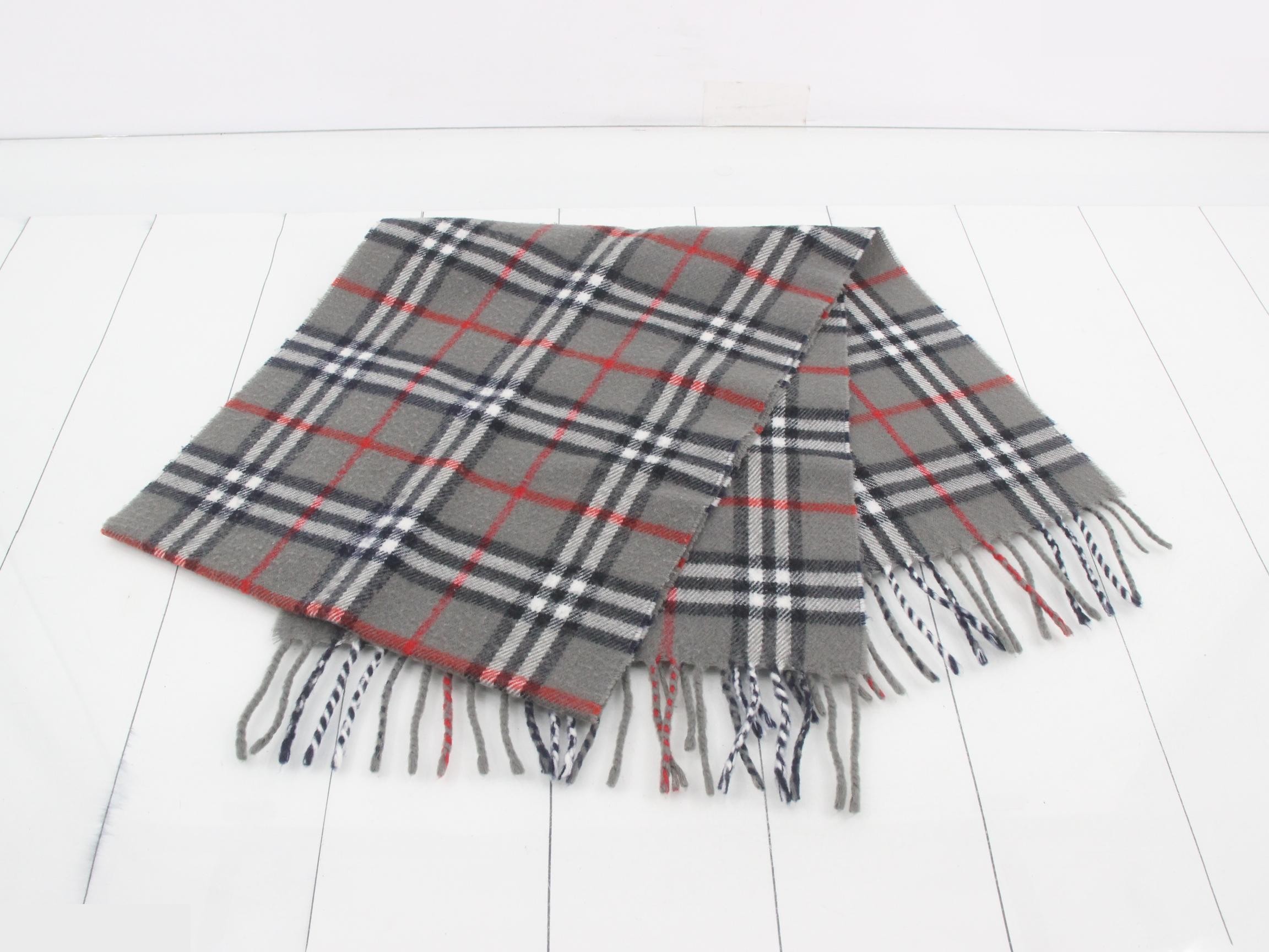 Other lines: Small items, accessories, and scarves — view 3