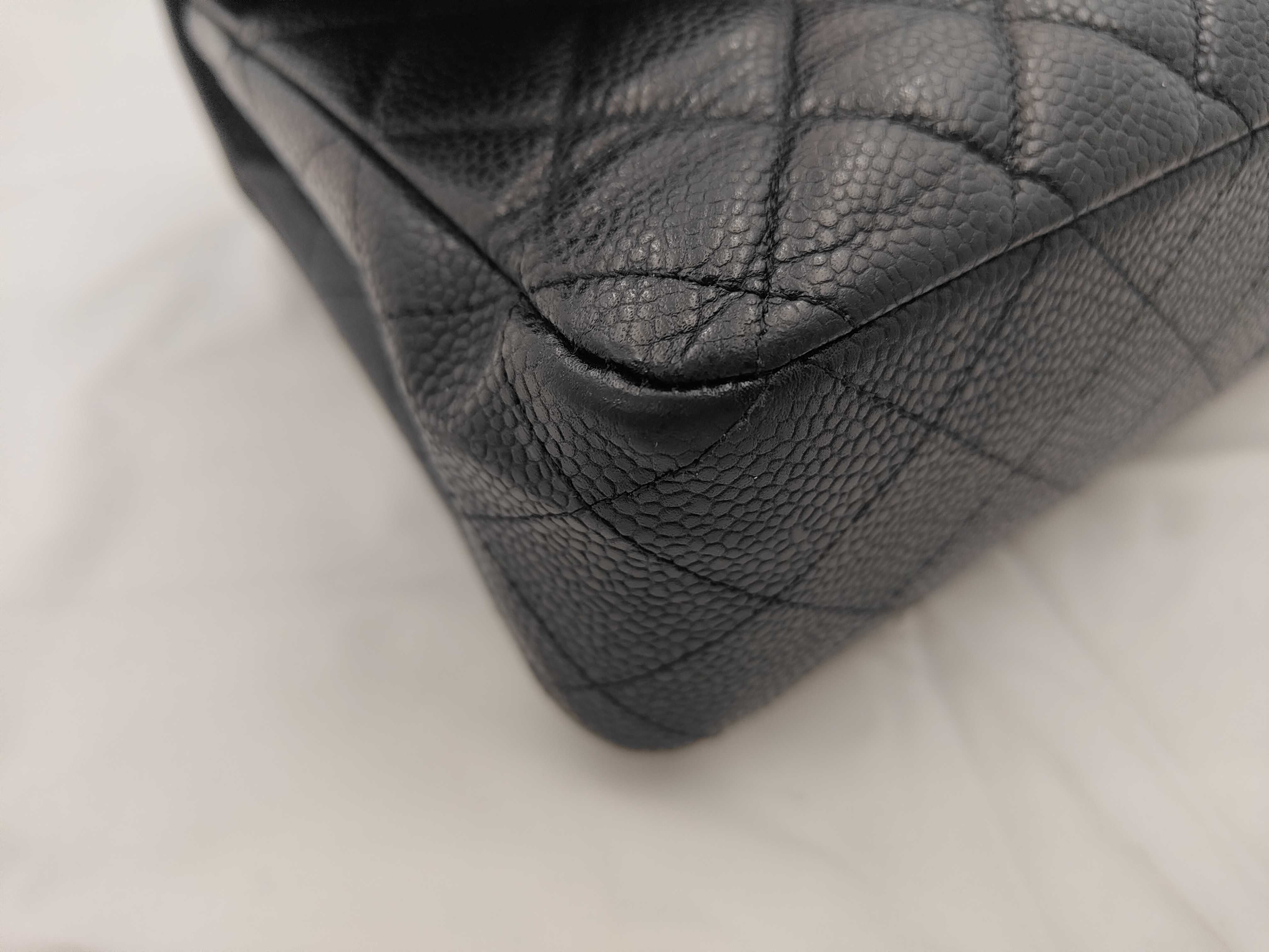 Matelassé 25 Double Flap Caviar Black Chain Shoulder Bag — view 6