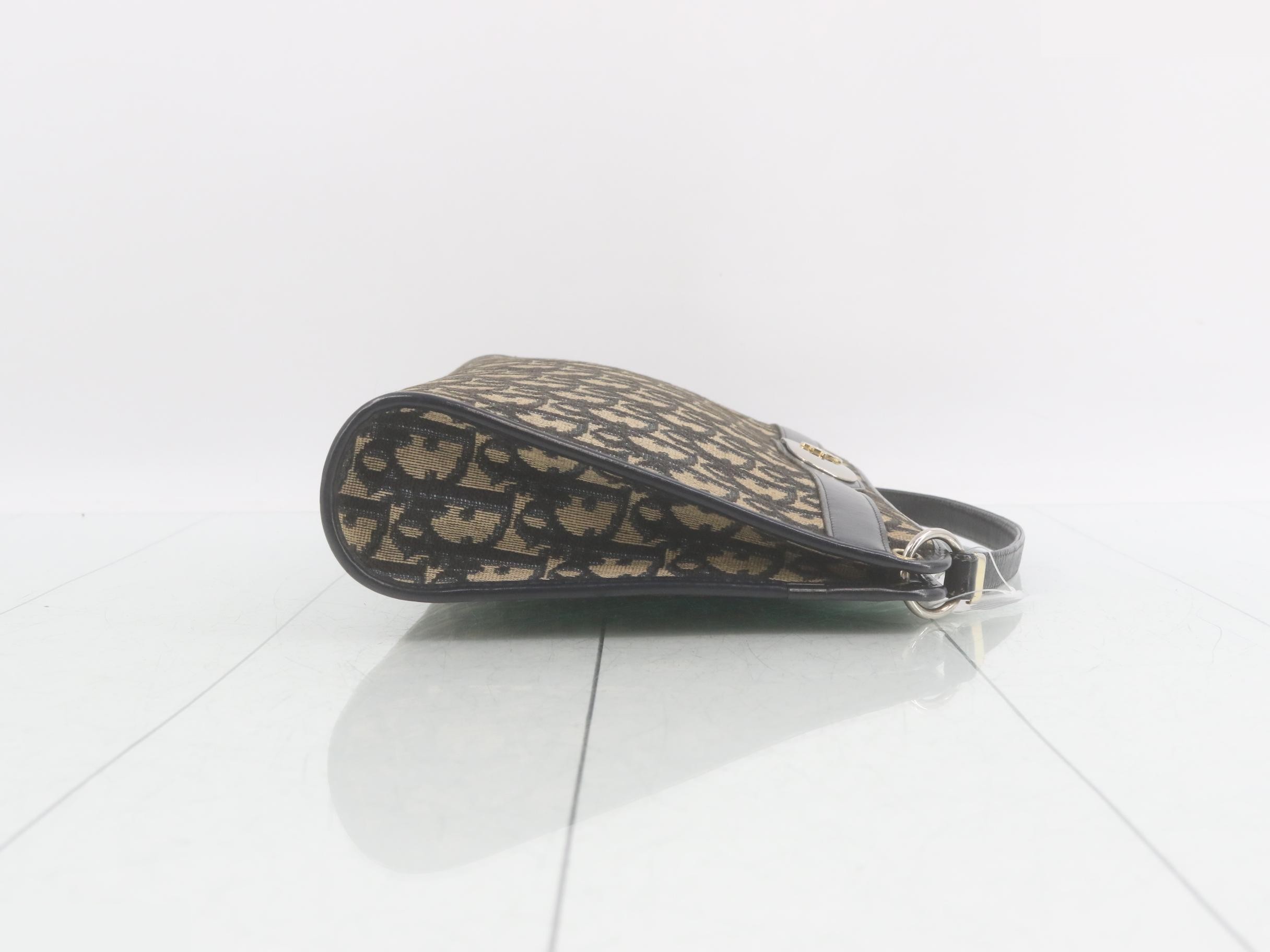 Trotter (bag) - Shoulder bag — view 3