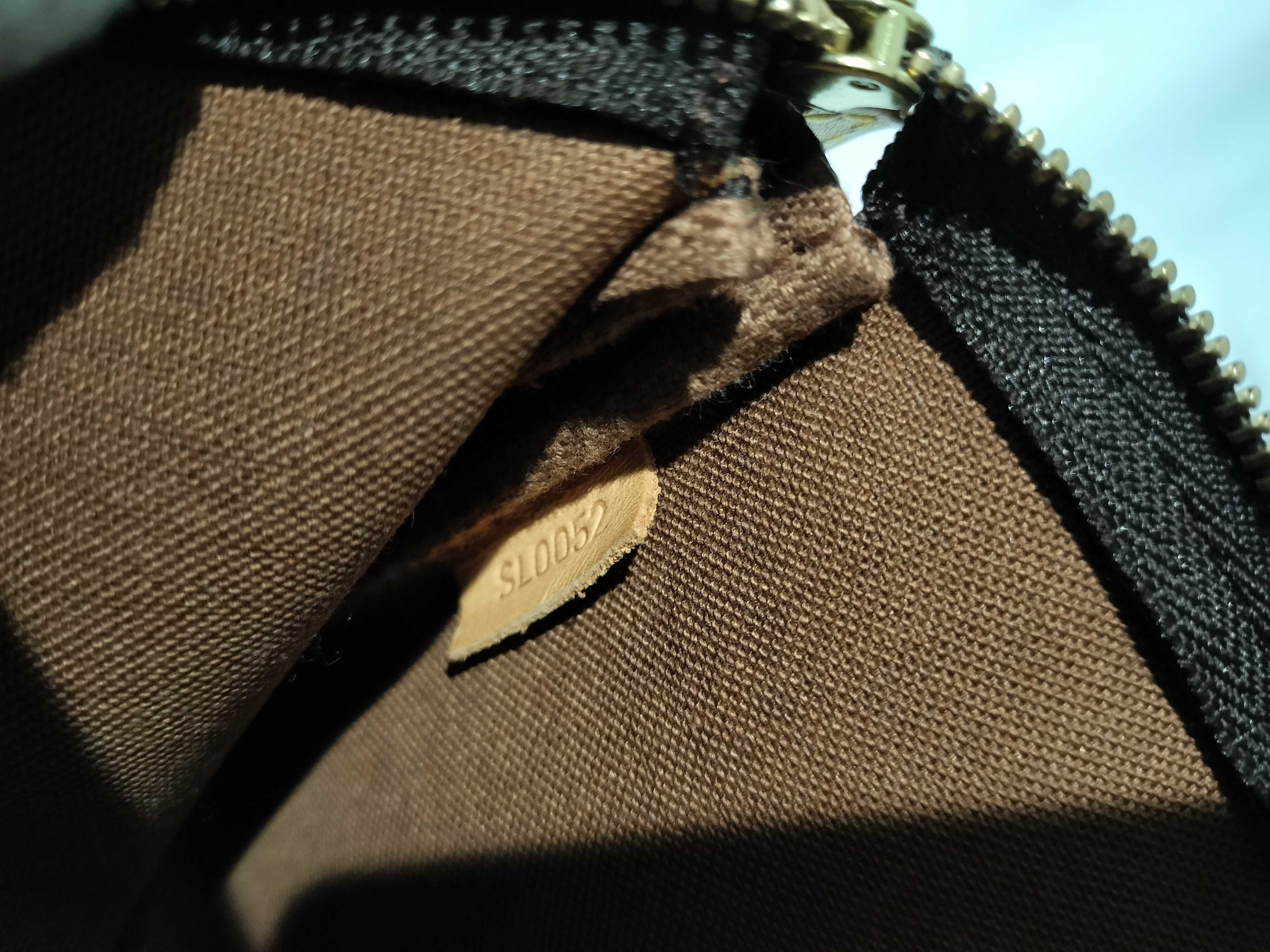 Monogram M40712 Pochette Accessoires Handbag — view 11