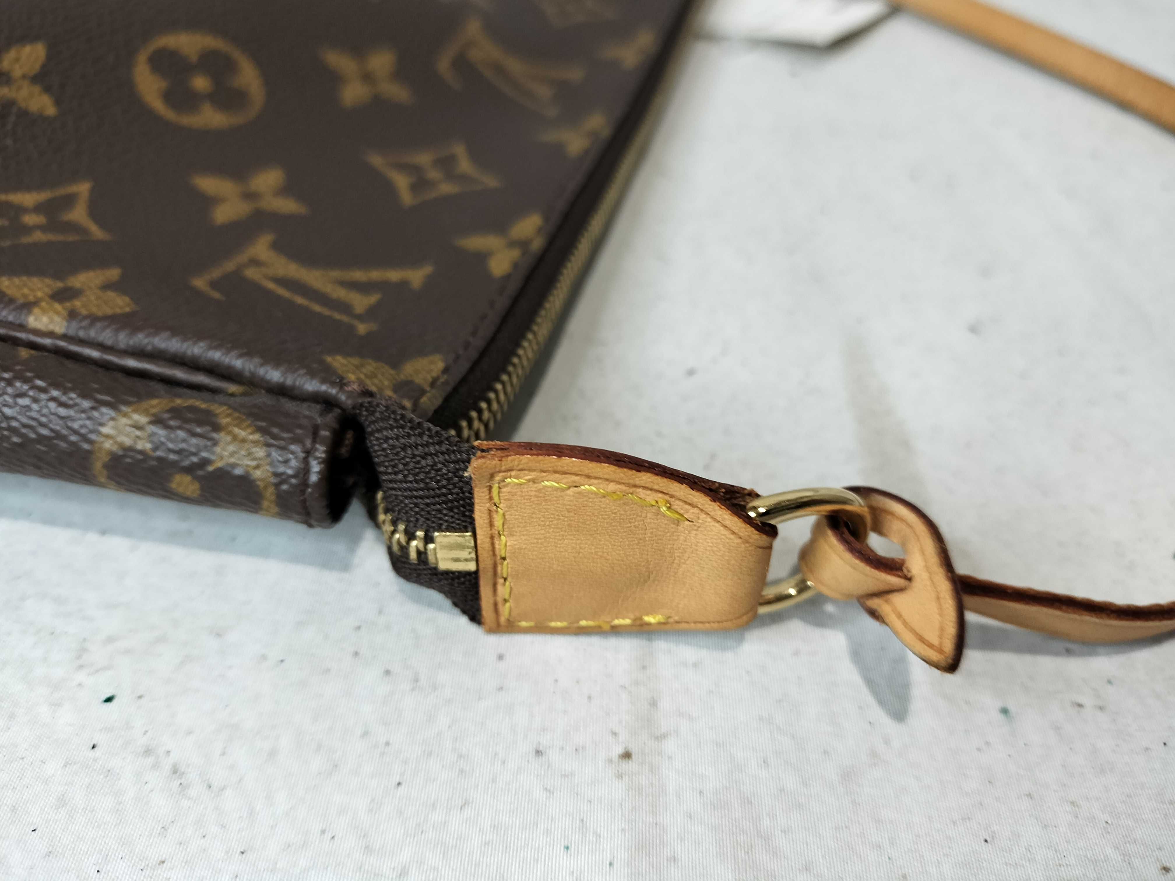 Monogram M40712 Pochette Accessoires Handbag — view 5