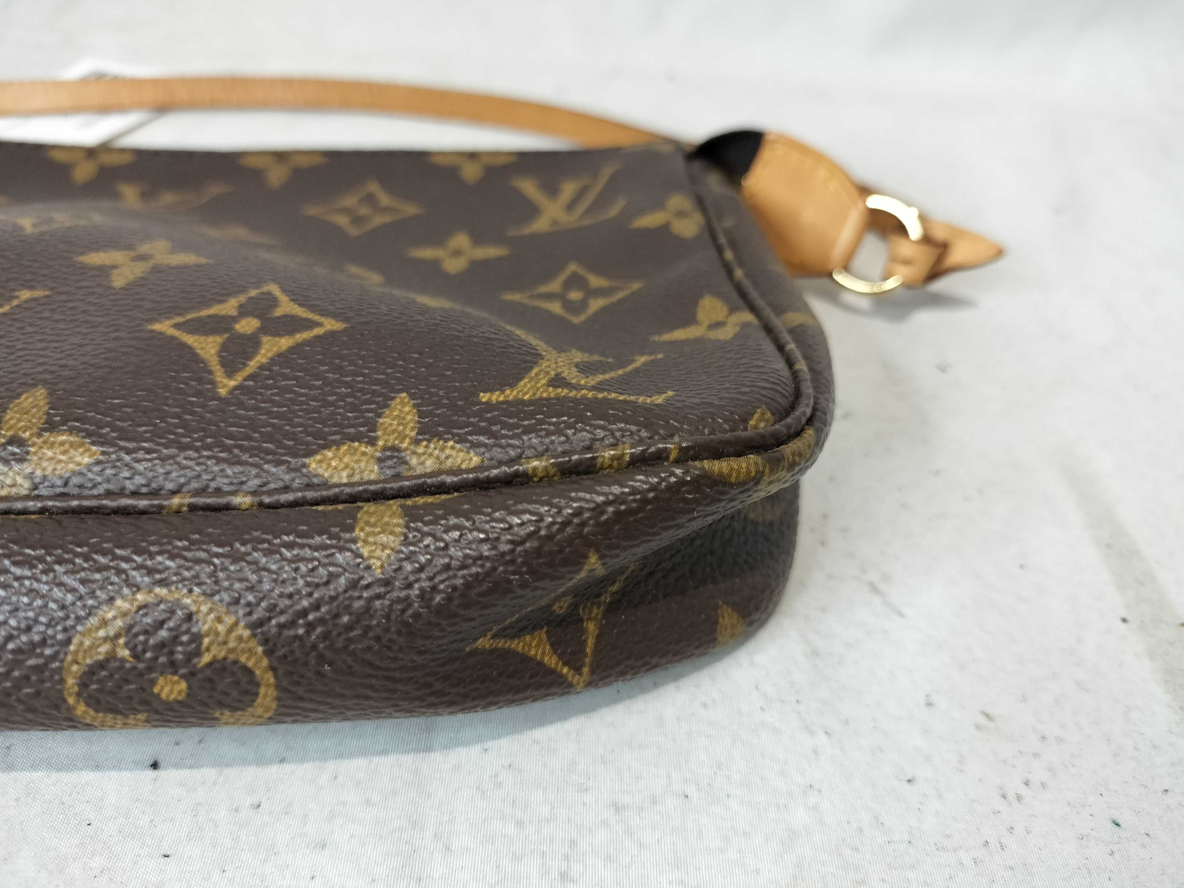 Monogram M40712 Pochette Accessoires Handbag — view 6