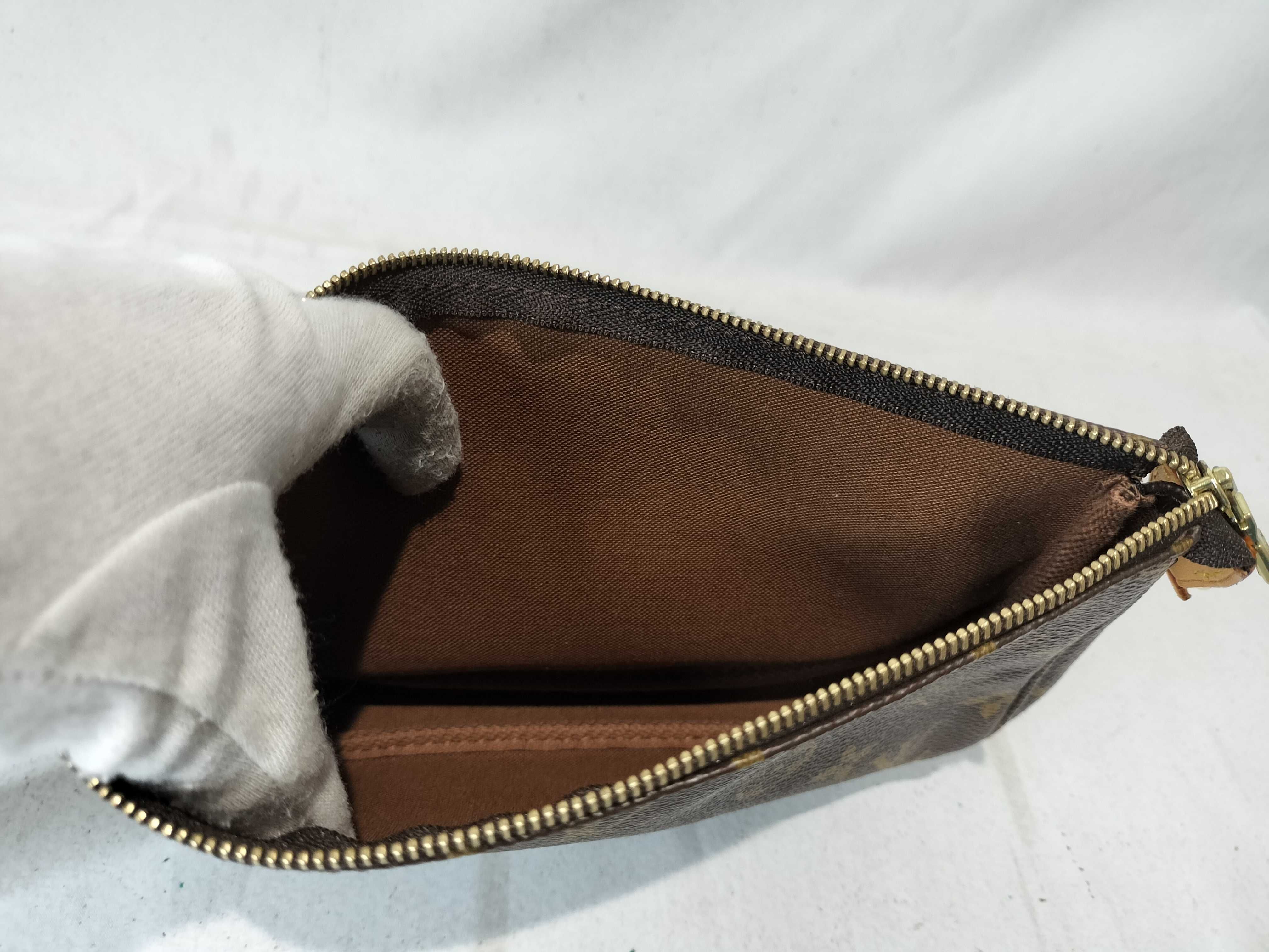 Monogram M40712 Pochette Accessoires Handbag — view 10