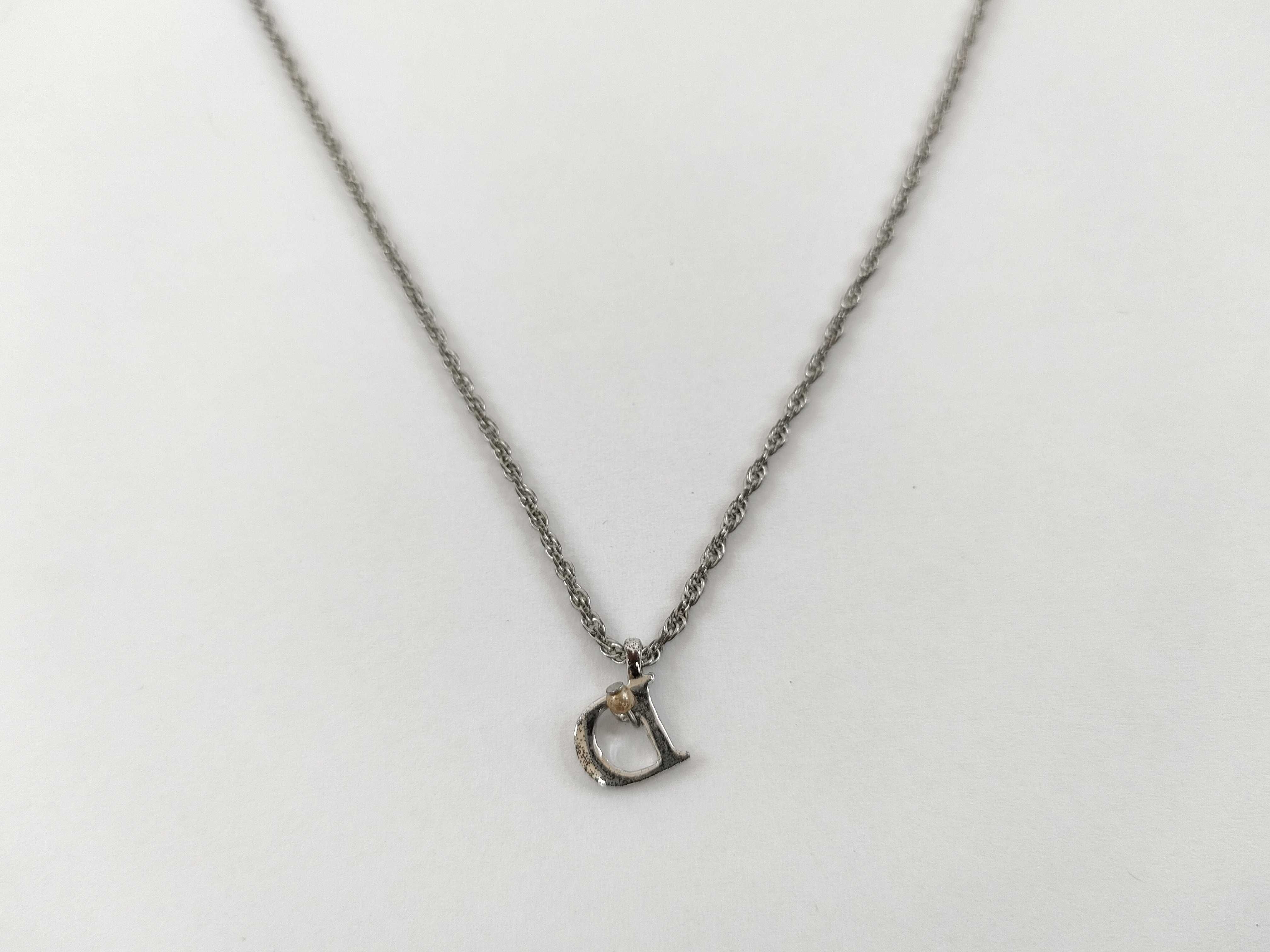 necklace — view 2
