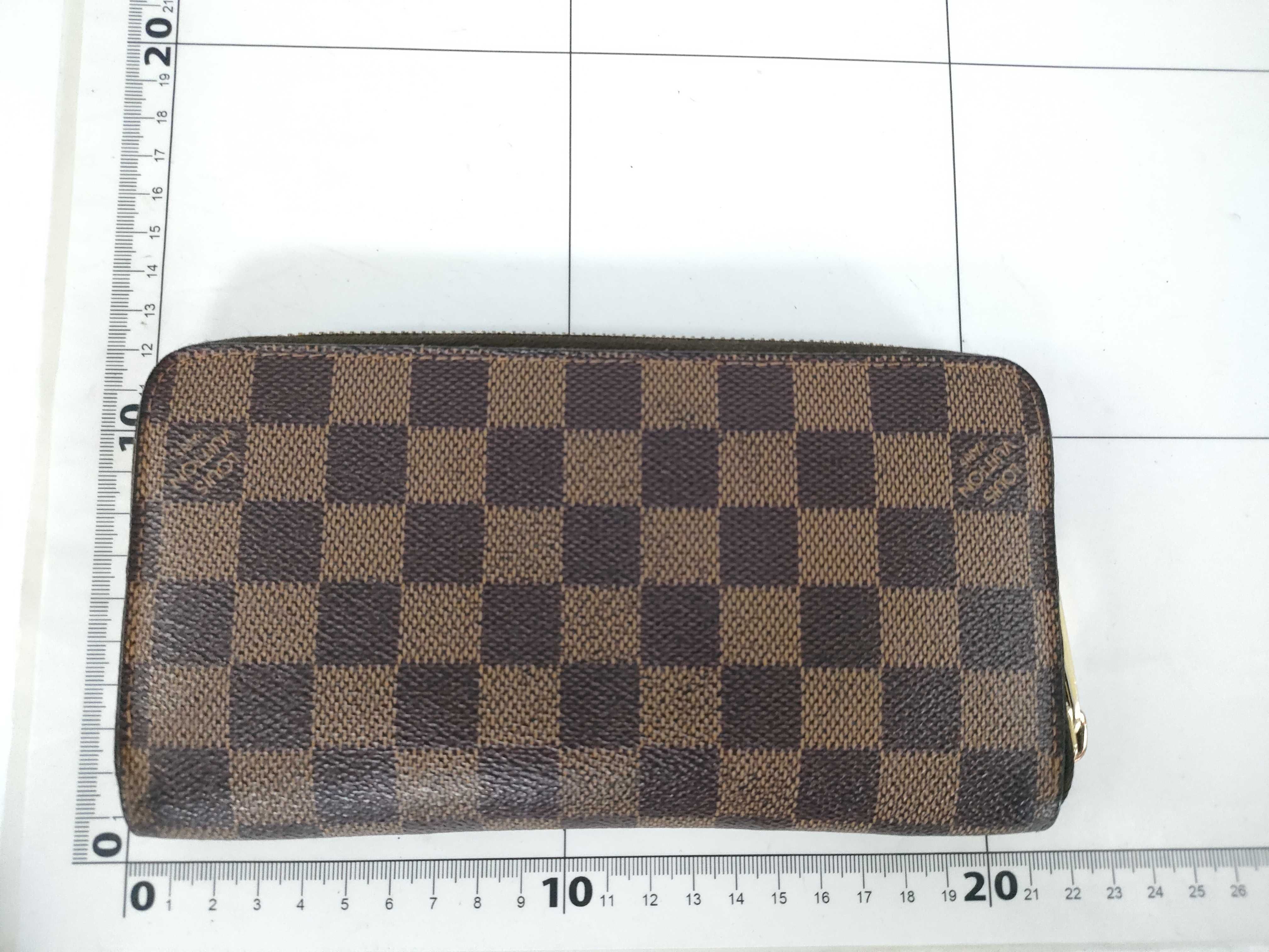 Damier Zippy Wallet — view 2