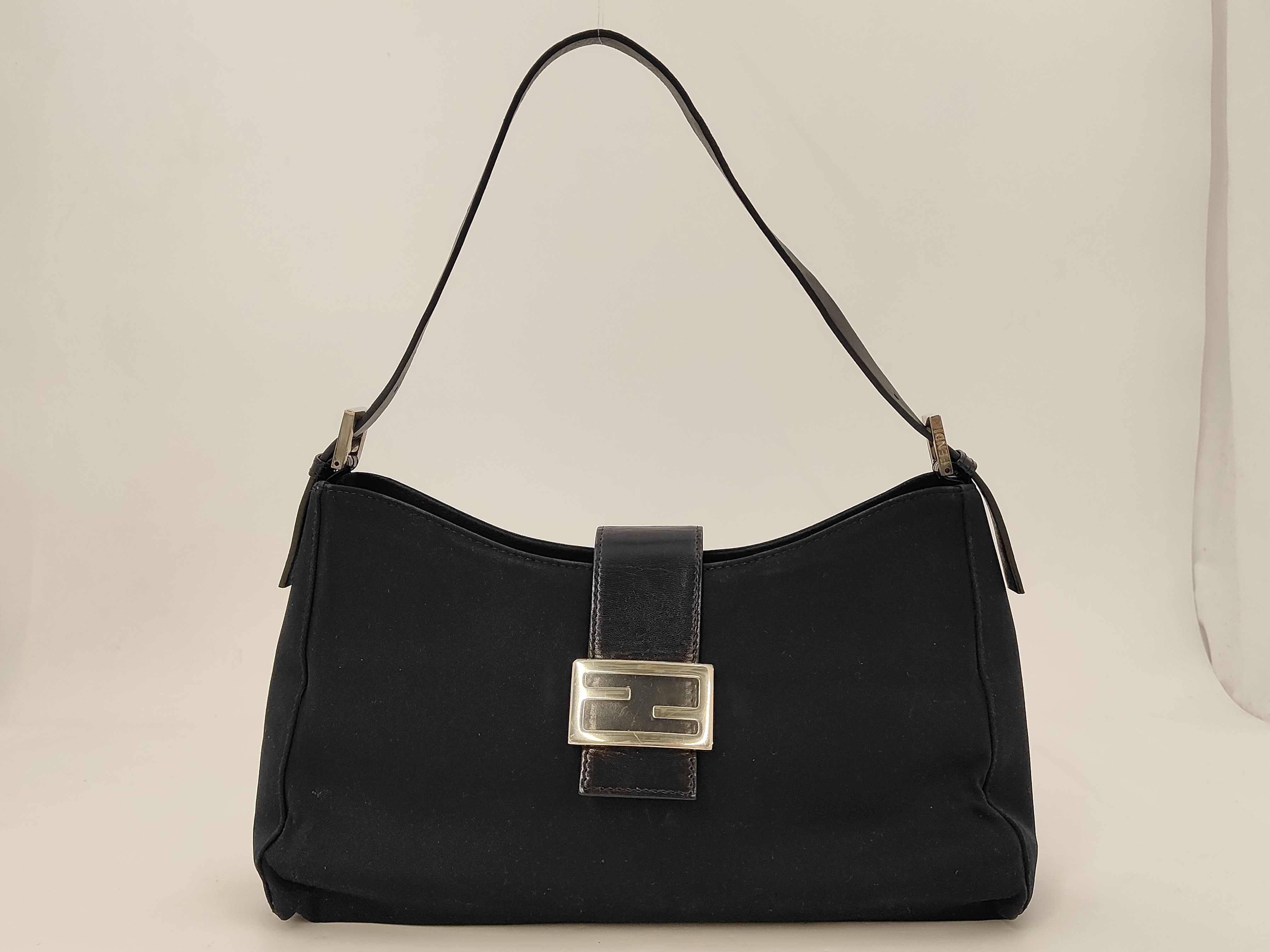 Mamma Shoulder Bag