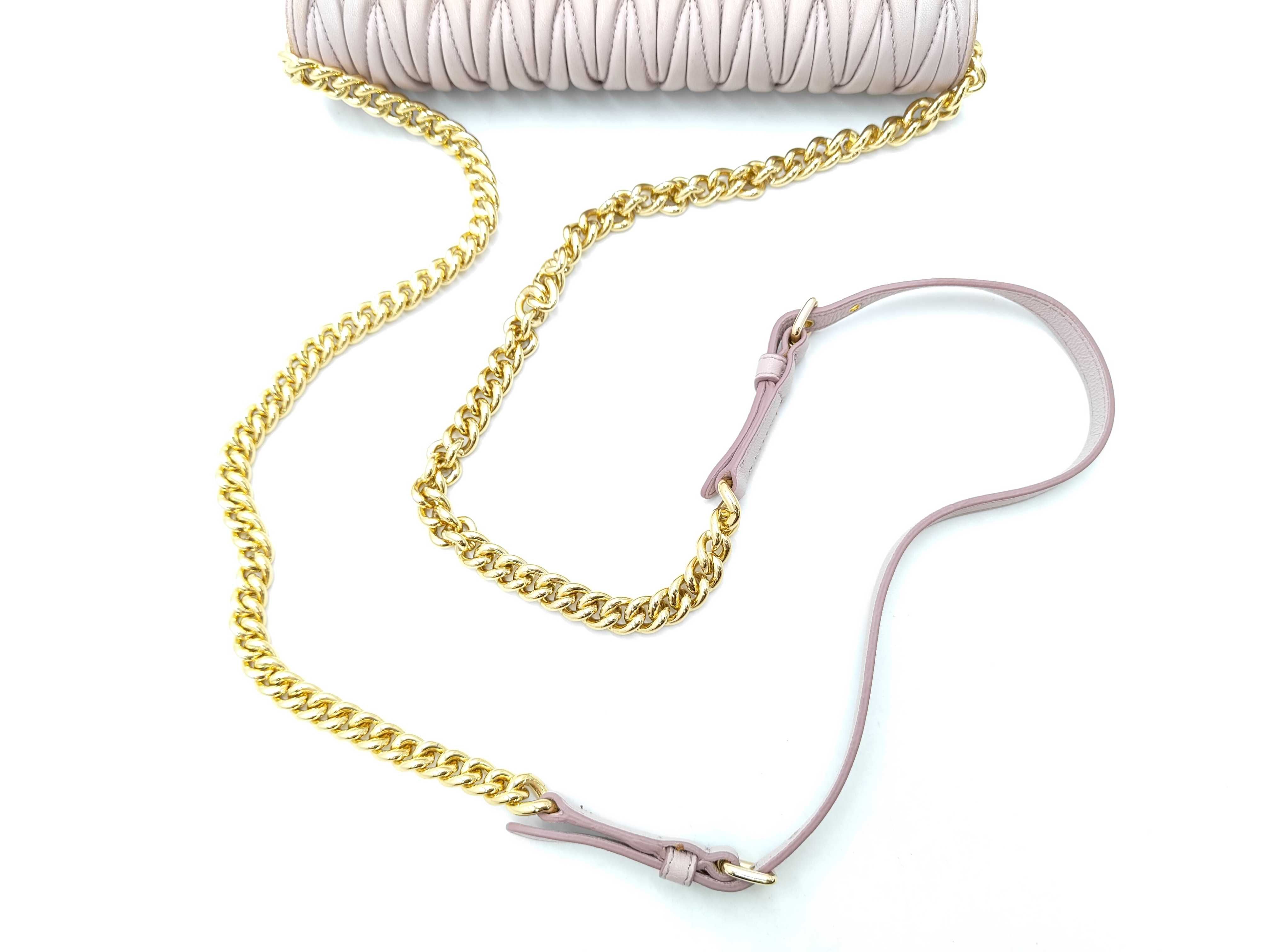 Matelassé Leather Chain Shoulder Bag Pouch Shoulder Bag — view 3