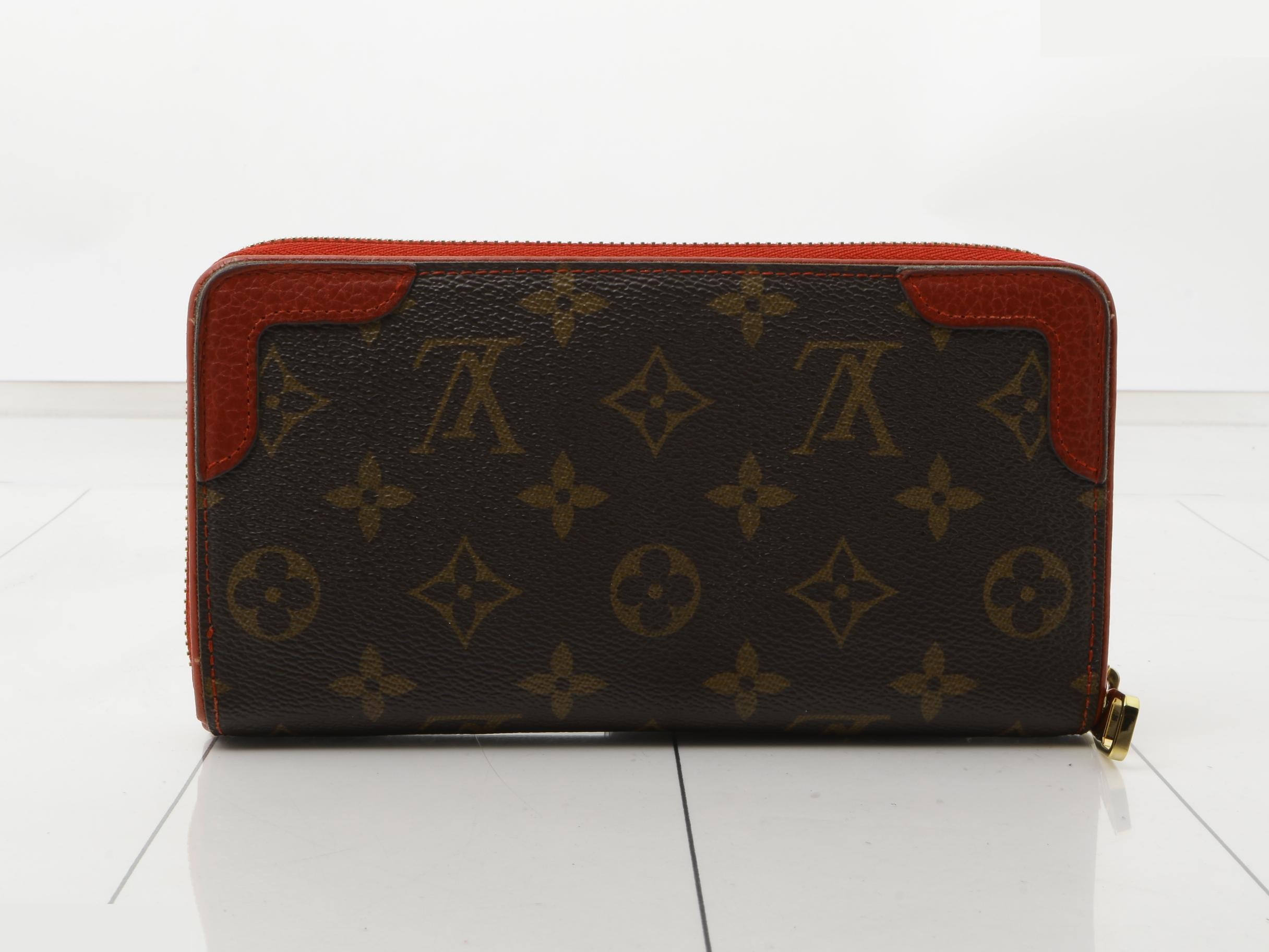M61854 Zippy Wallet Retiro Cerise — view 2