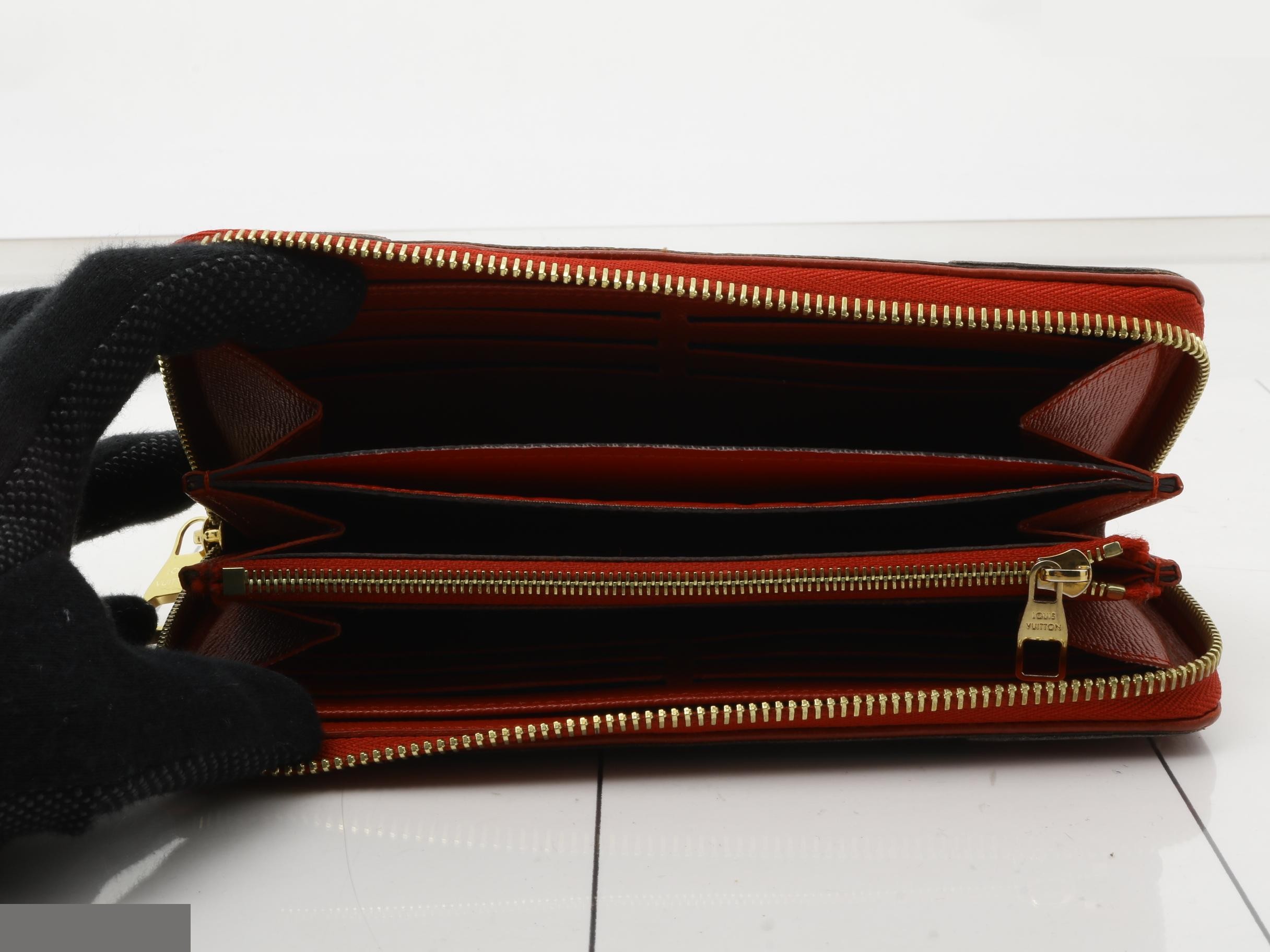 M61854 Zippy Wallet Retiro Cerise — view 4