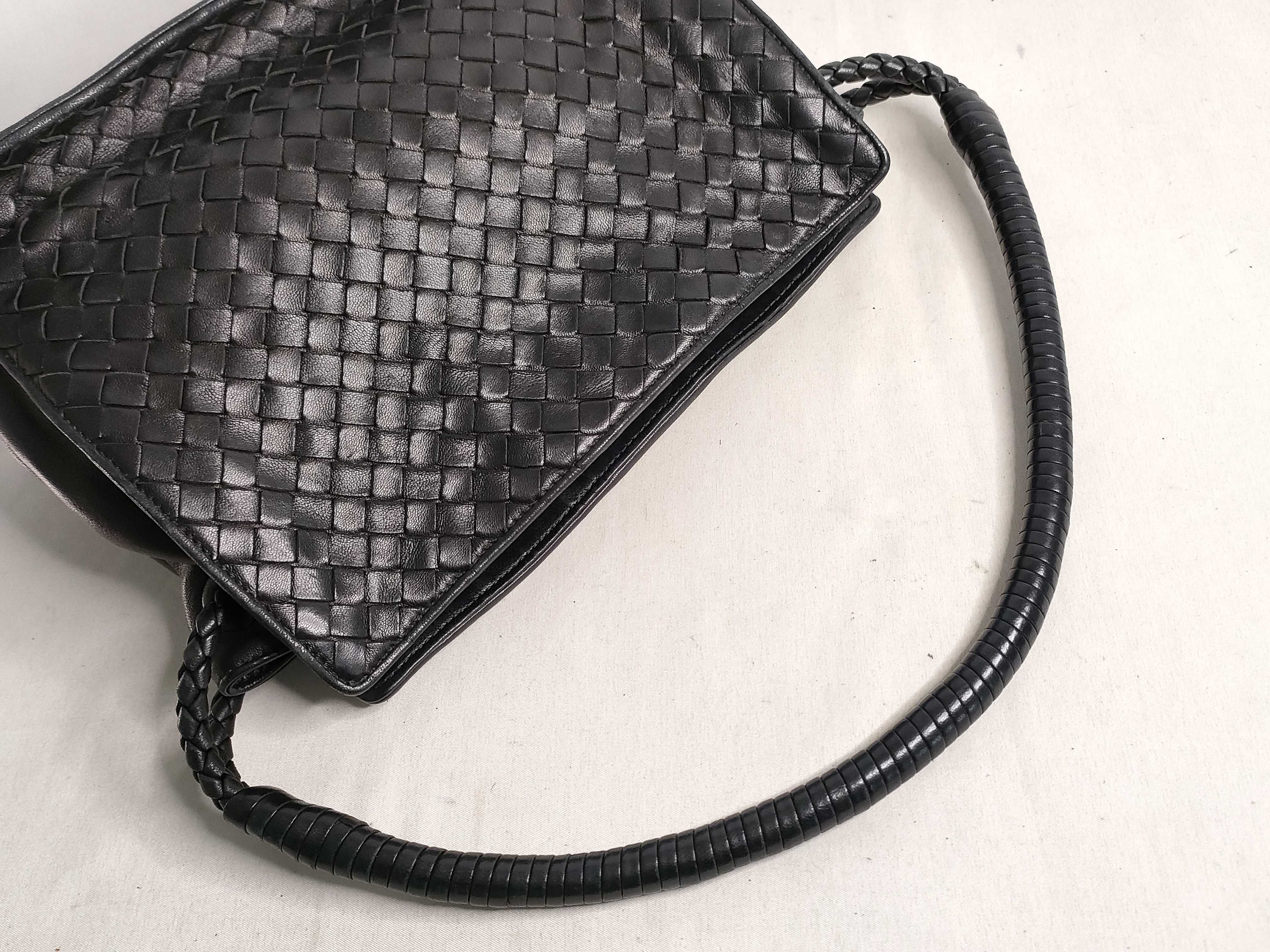Intrecciato Leather Shoulder Bag, Black, 115655 (Shoulder Bag) — view 3