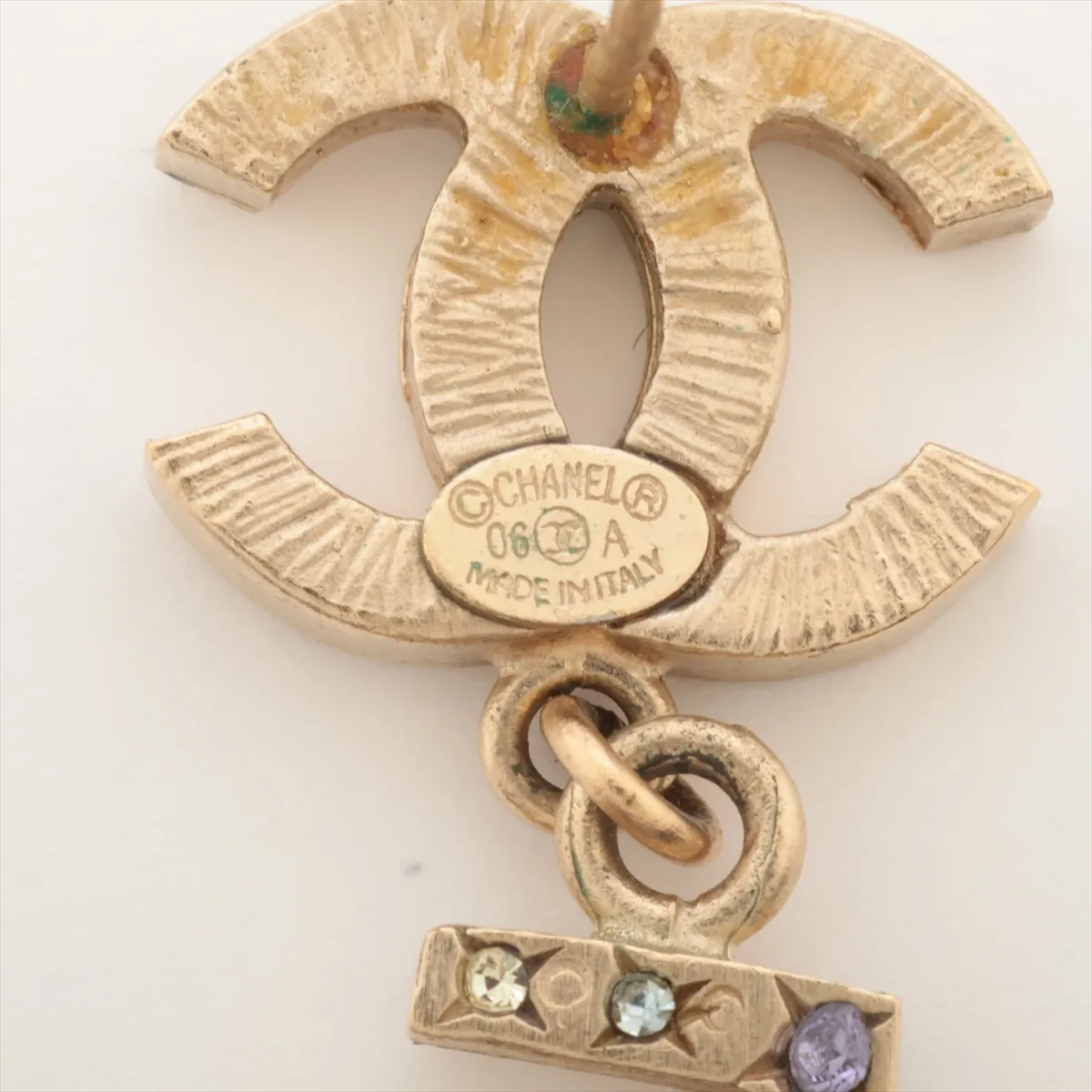 Coco Mark No. 5 06A Earrings (Pair) GP x Rhinestone Gold. — view 5