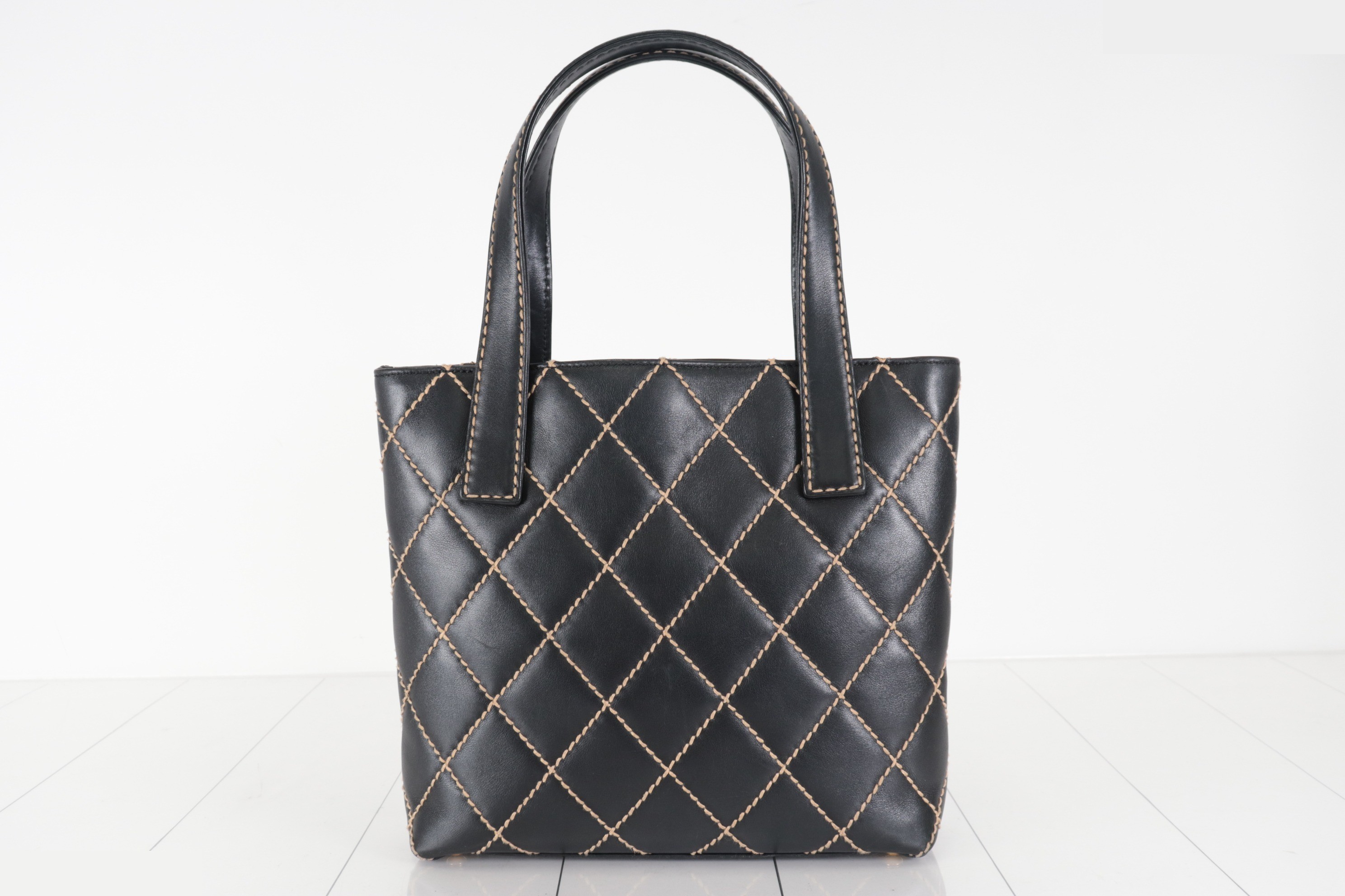 Calfskin tote bag, item number 7. — view 3