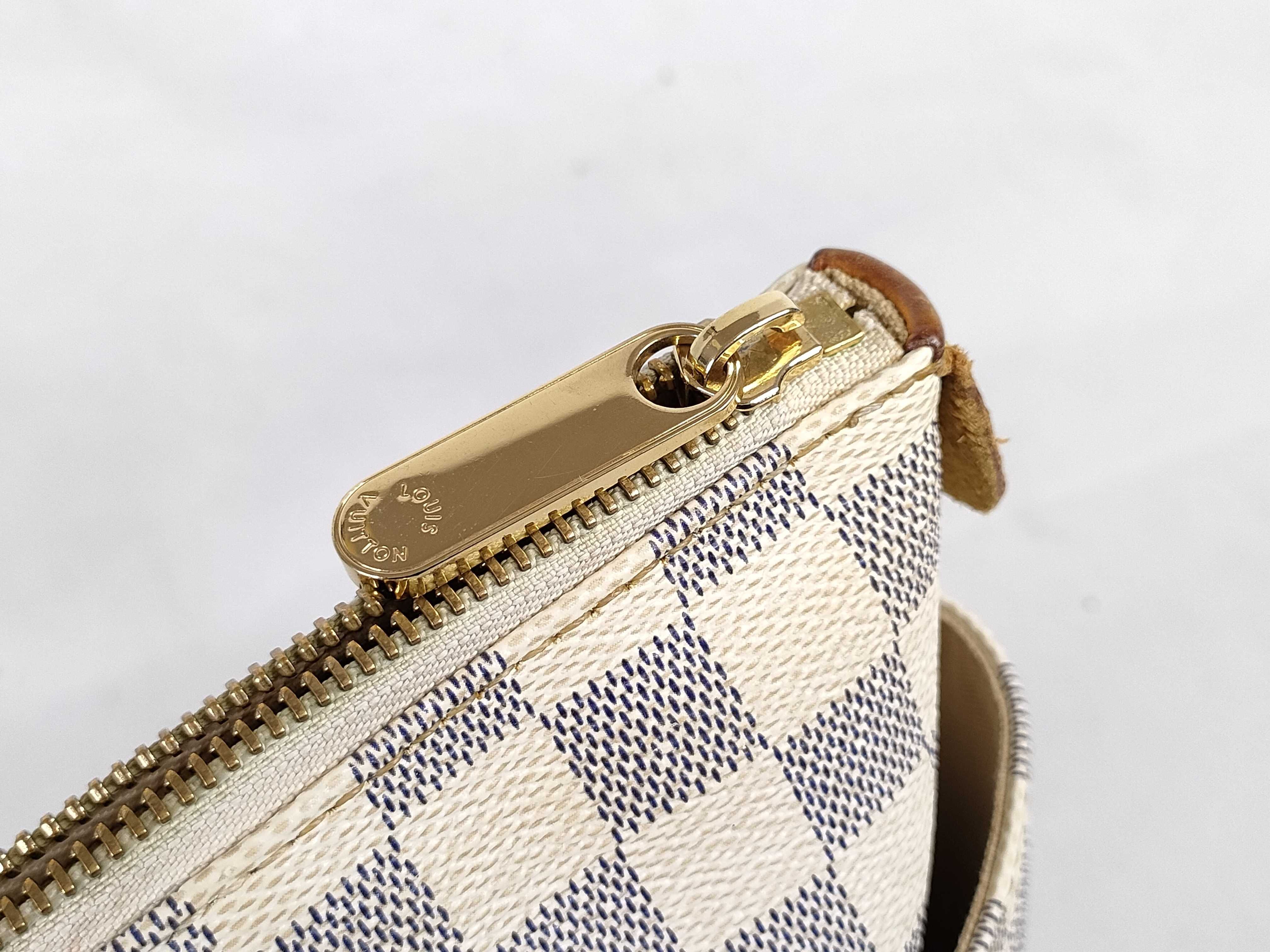 Damier Azur Totally MM N51262 DU2181 White Tote Bag — view 13