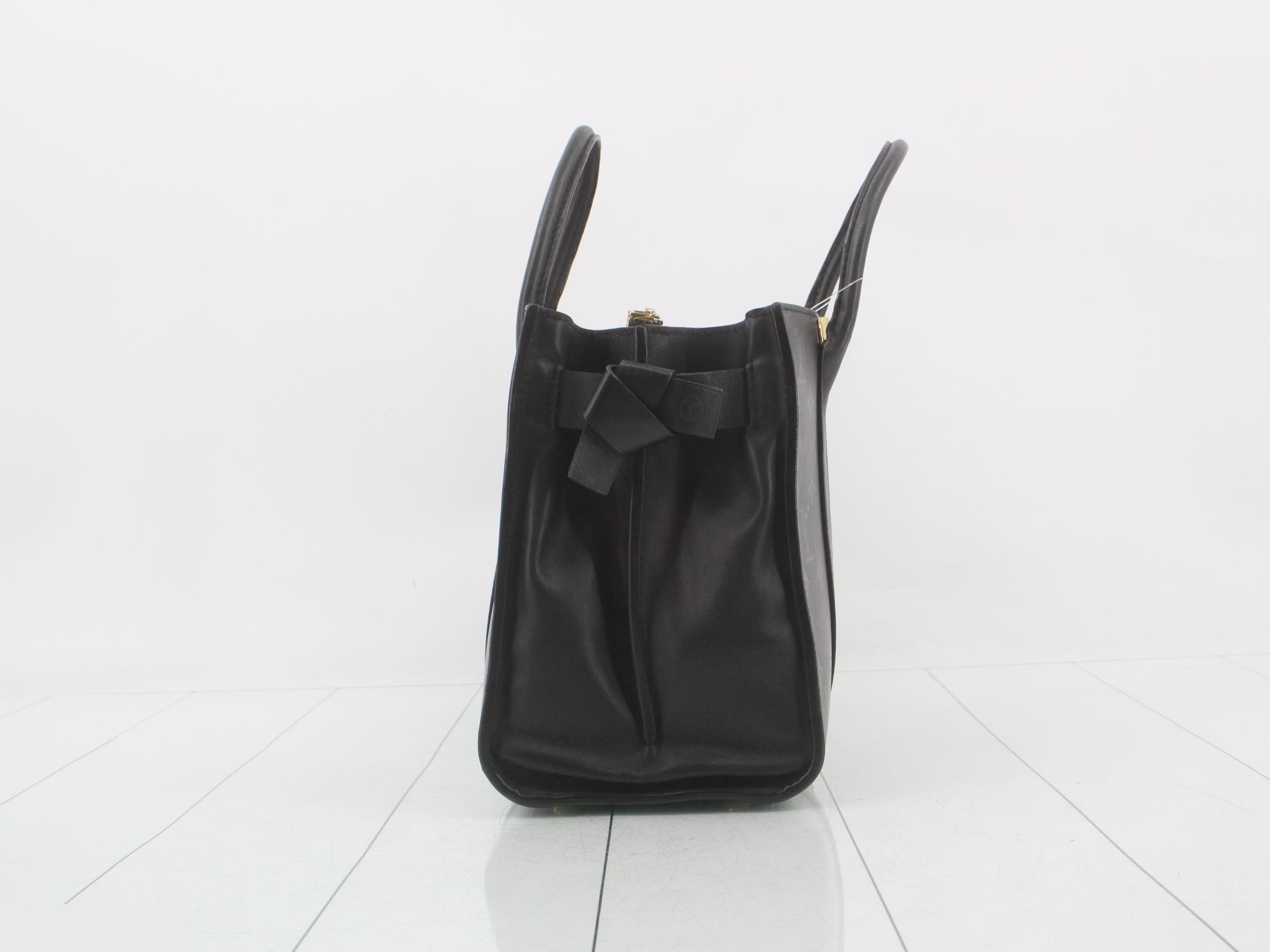 LV Very Tote MM Handbag — view 4