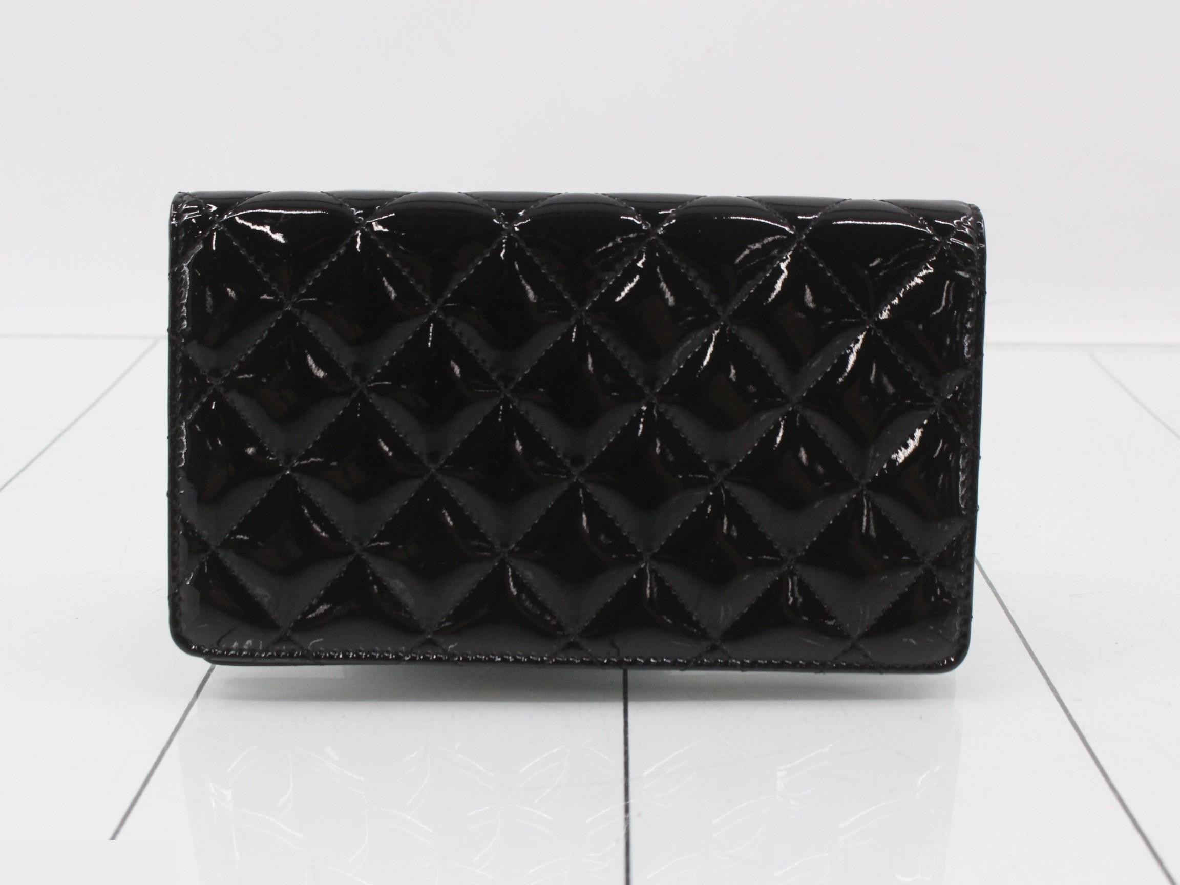 Matelassé Enamel Bi-fold Wallet — view 2