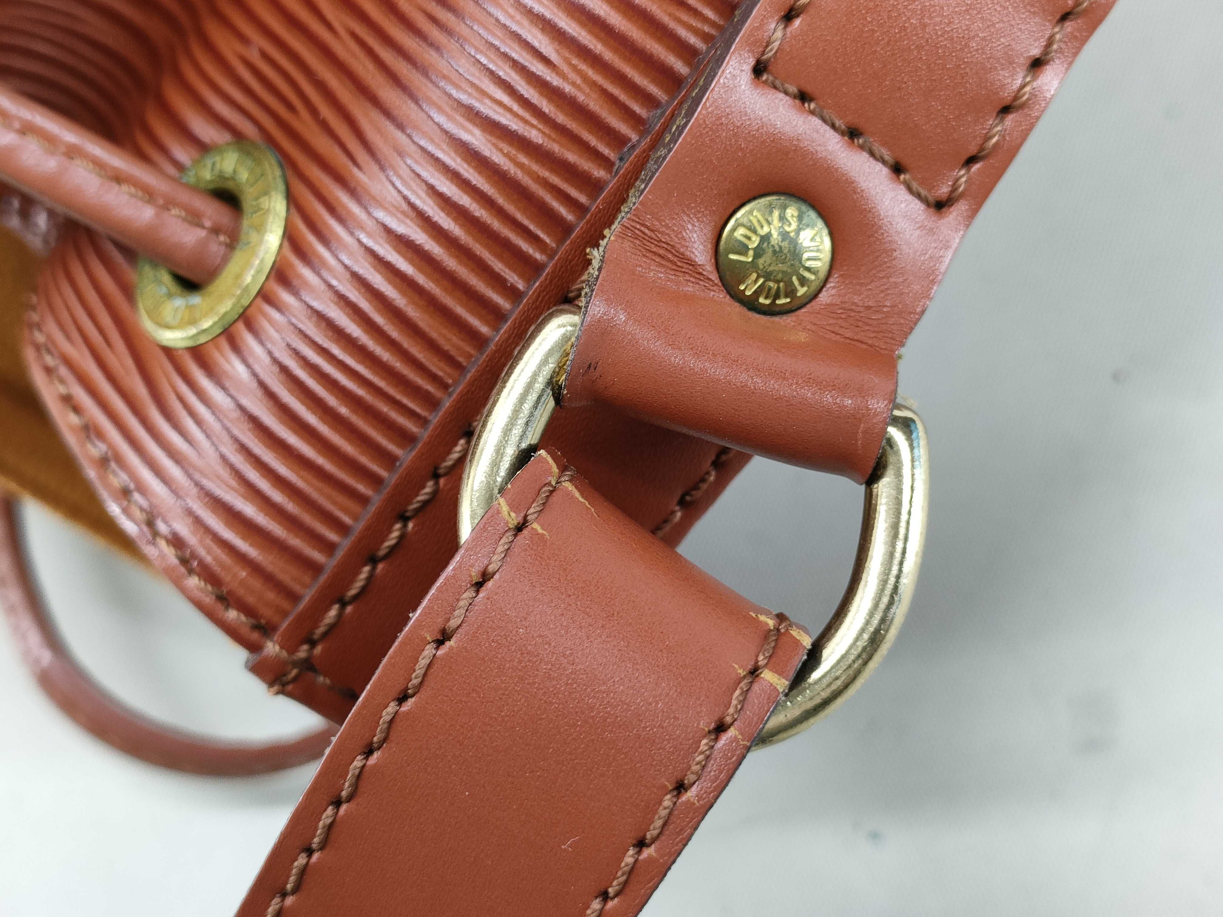 Epi Petit Noé M44103 Brown AR0094 Shoulder Bag — view 8