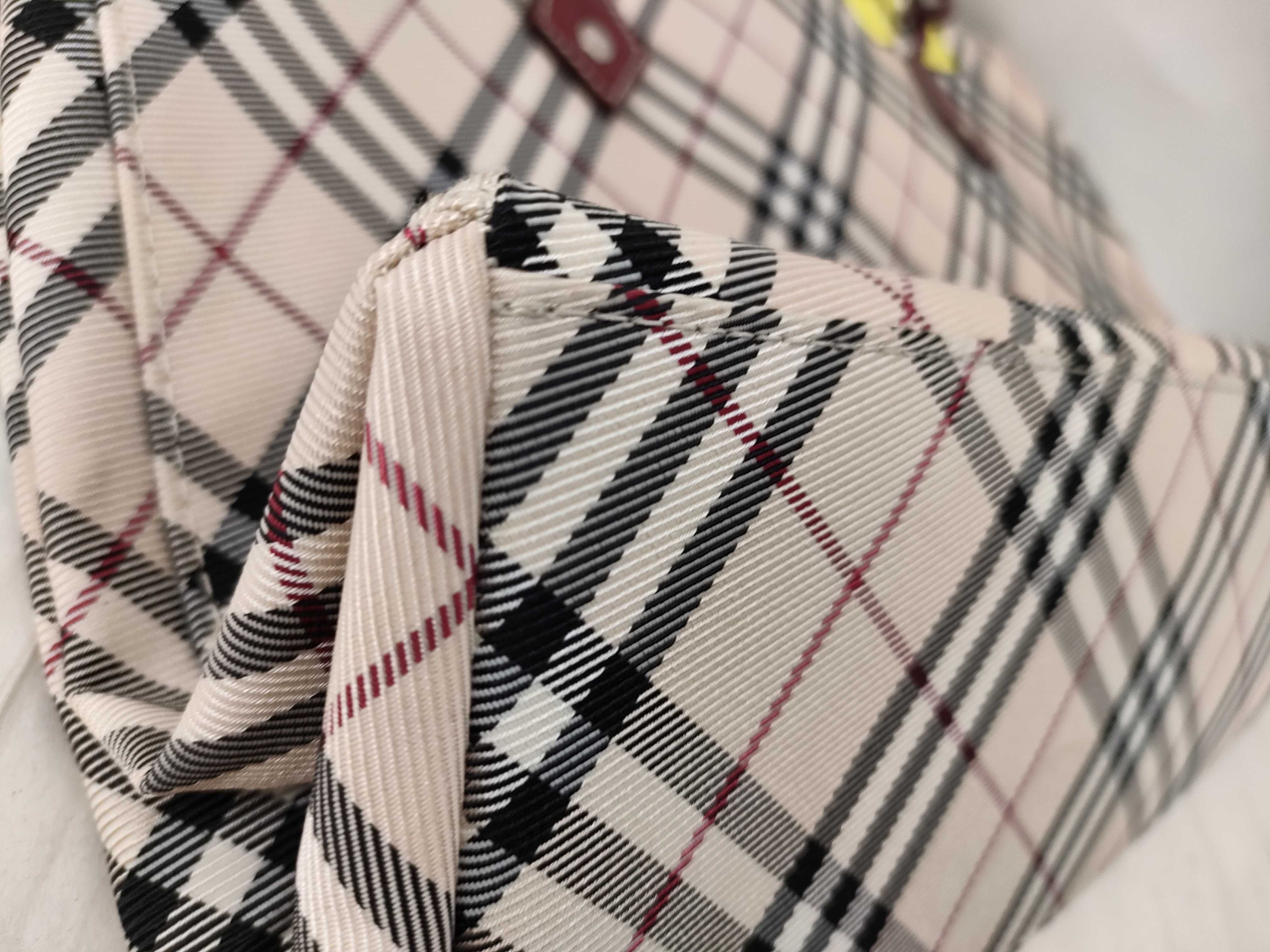 Blue Label Check Tote Bag — view 4