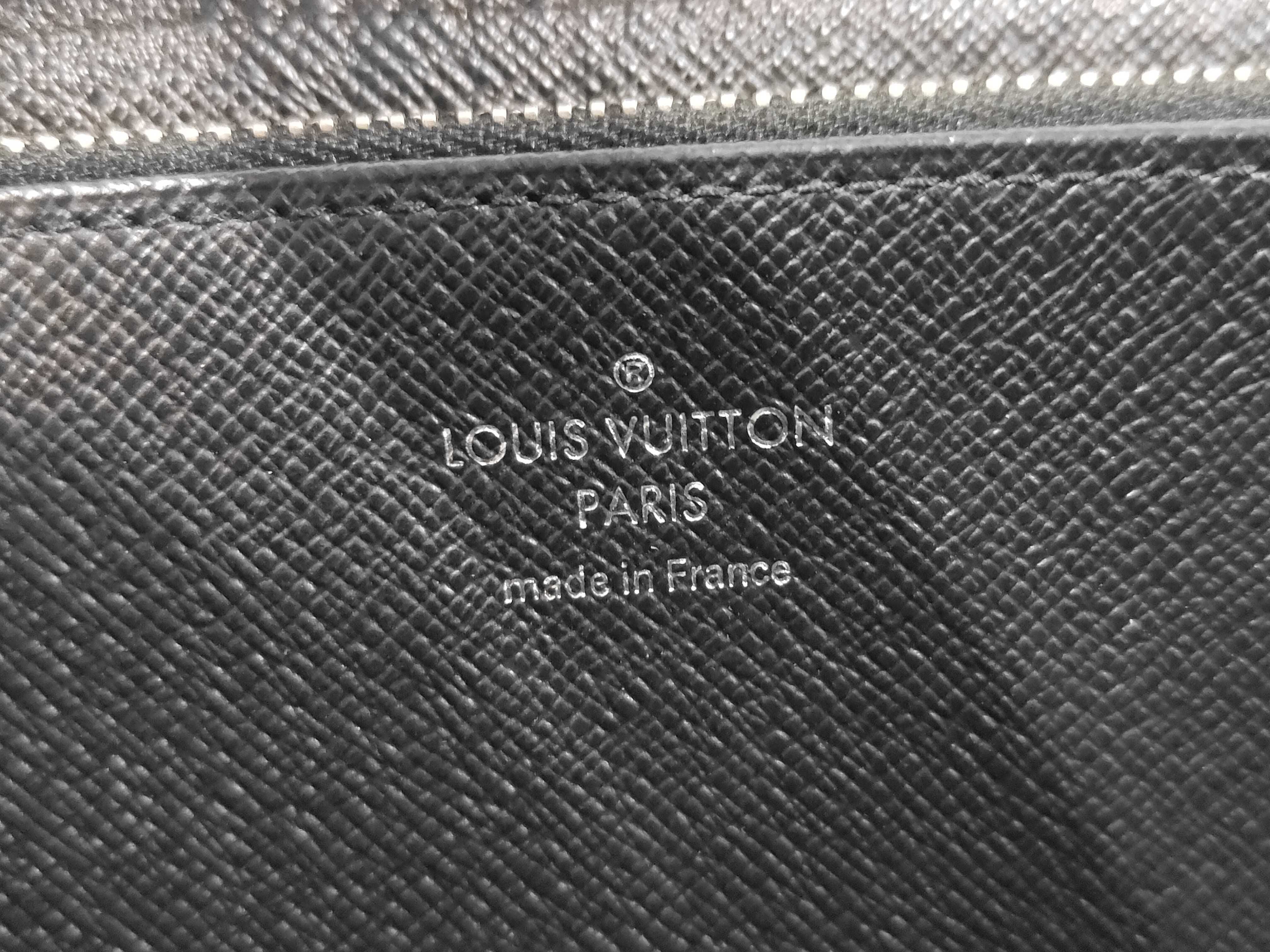 Epi Zippy Wallet M61857 MI2157 Noir Wallet — view 9