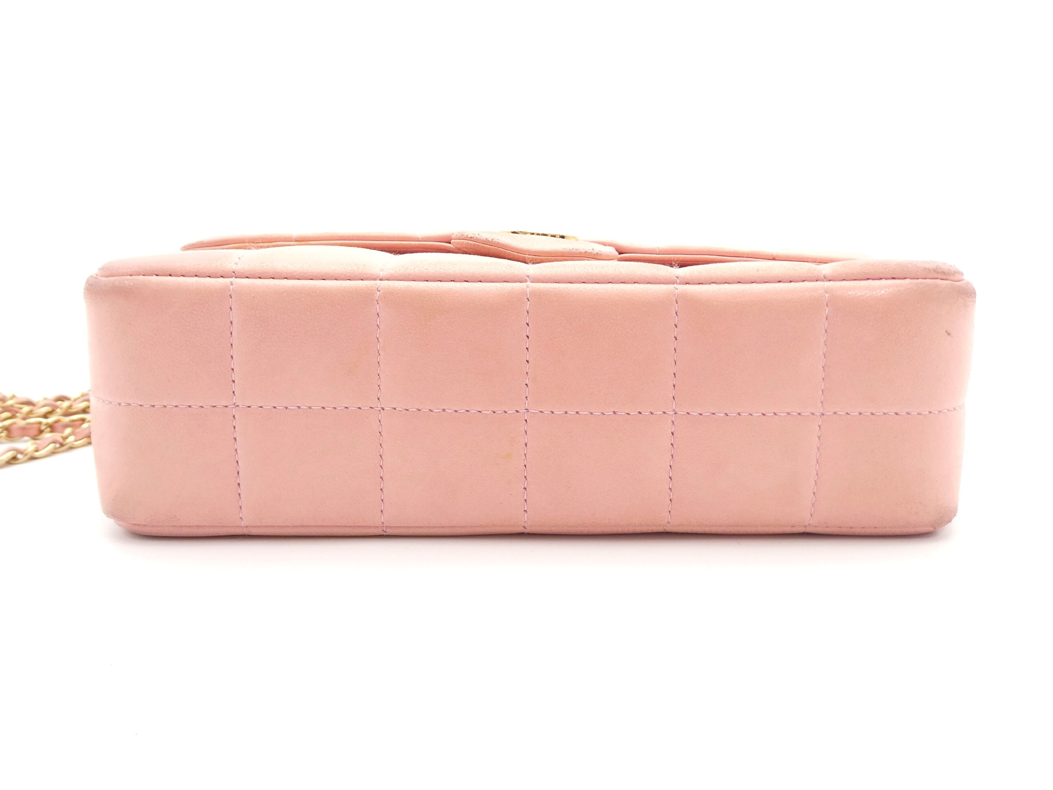 Camellia Chocolate Bar Coco Mark Chain Shoulder Bag — view 5