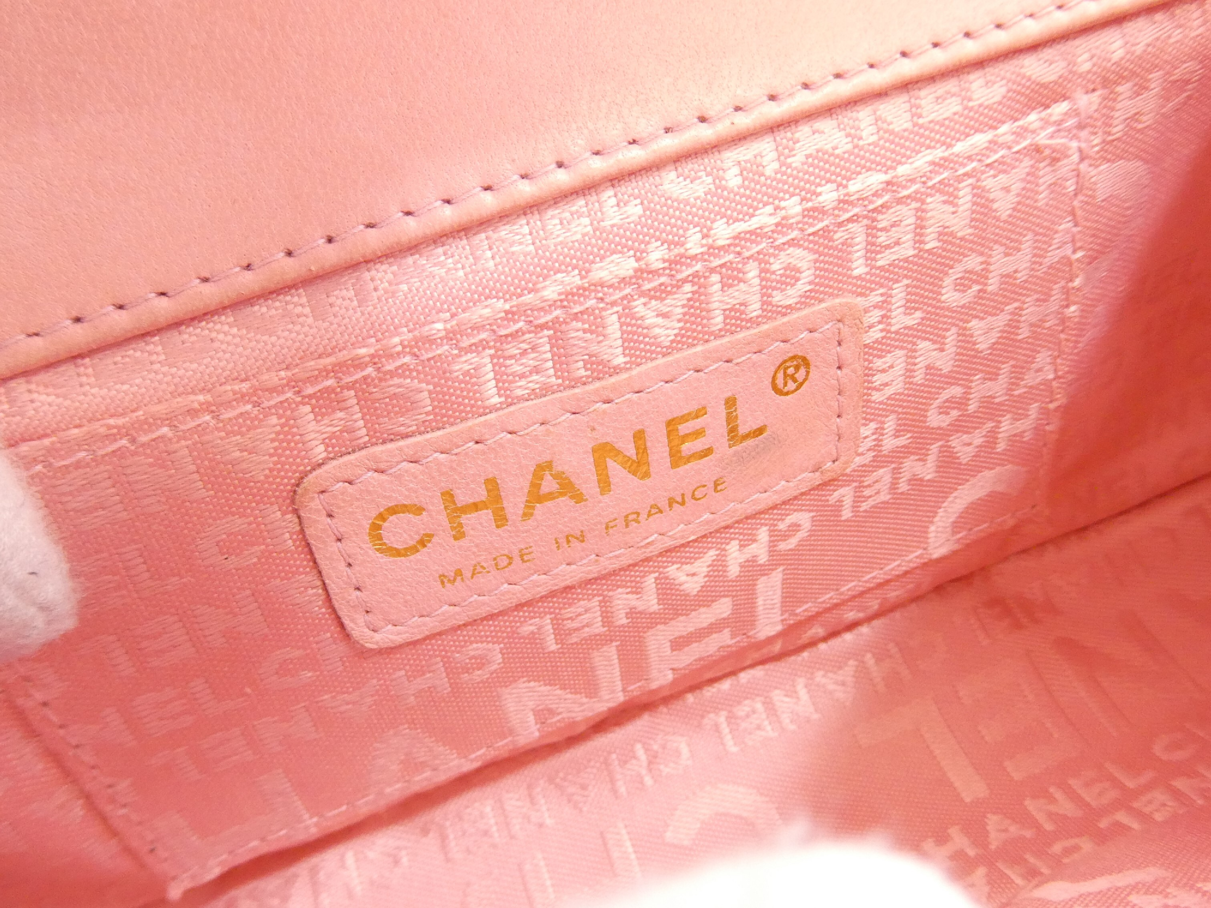 Camellia Chocolate Bar Coco Mark Chain Shoulder Bag — view 8