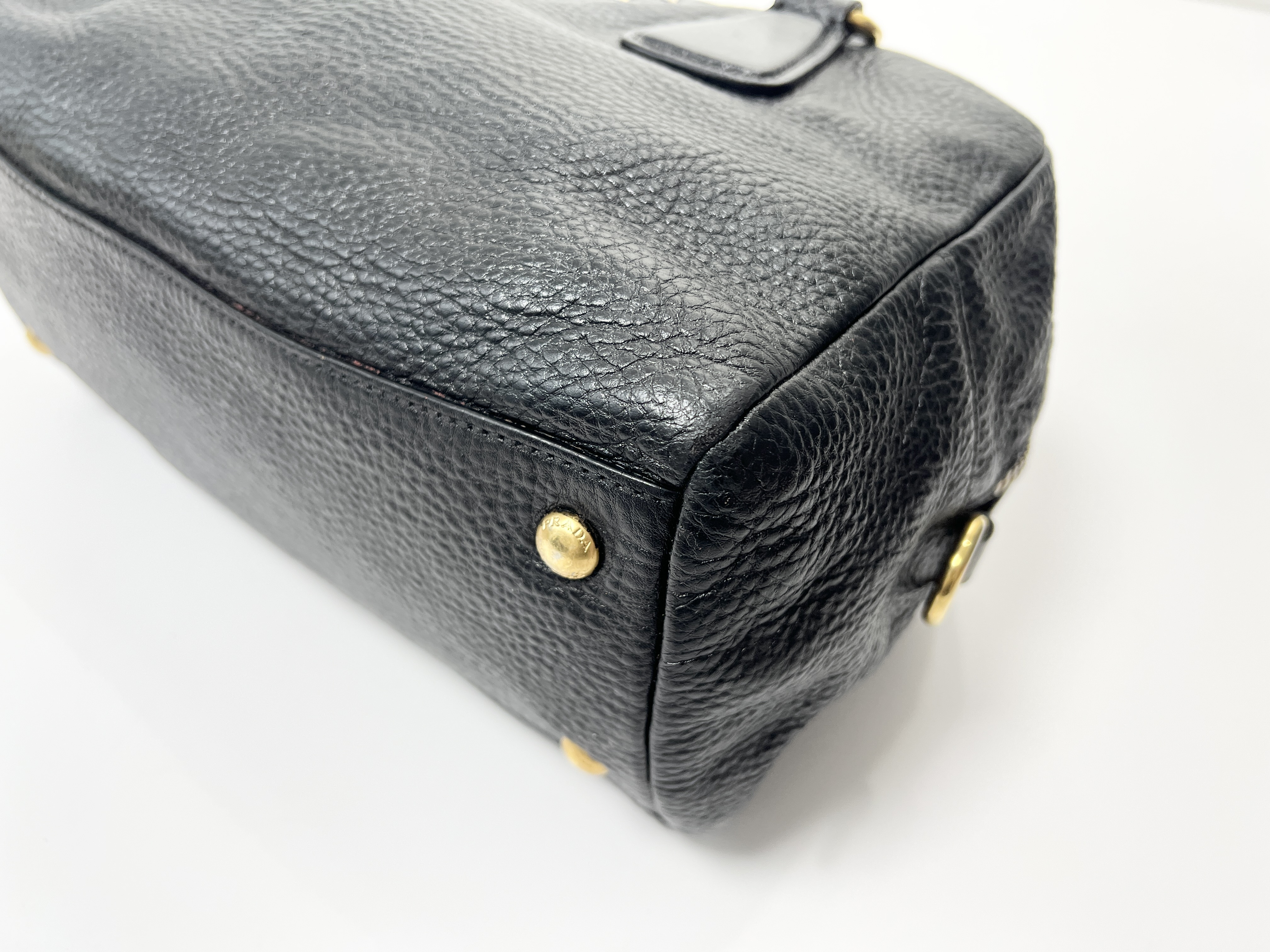 Vitello Daino Logo Leather Boston Bag, Handbag, Shoulder Bag — view 10