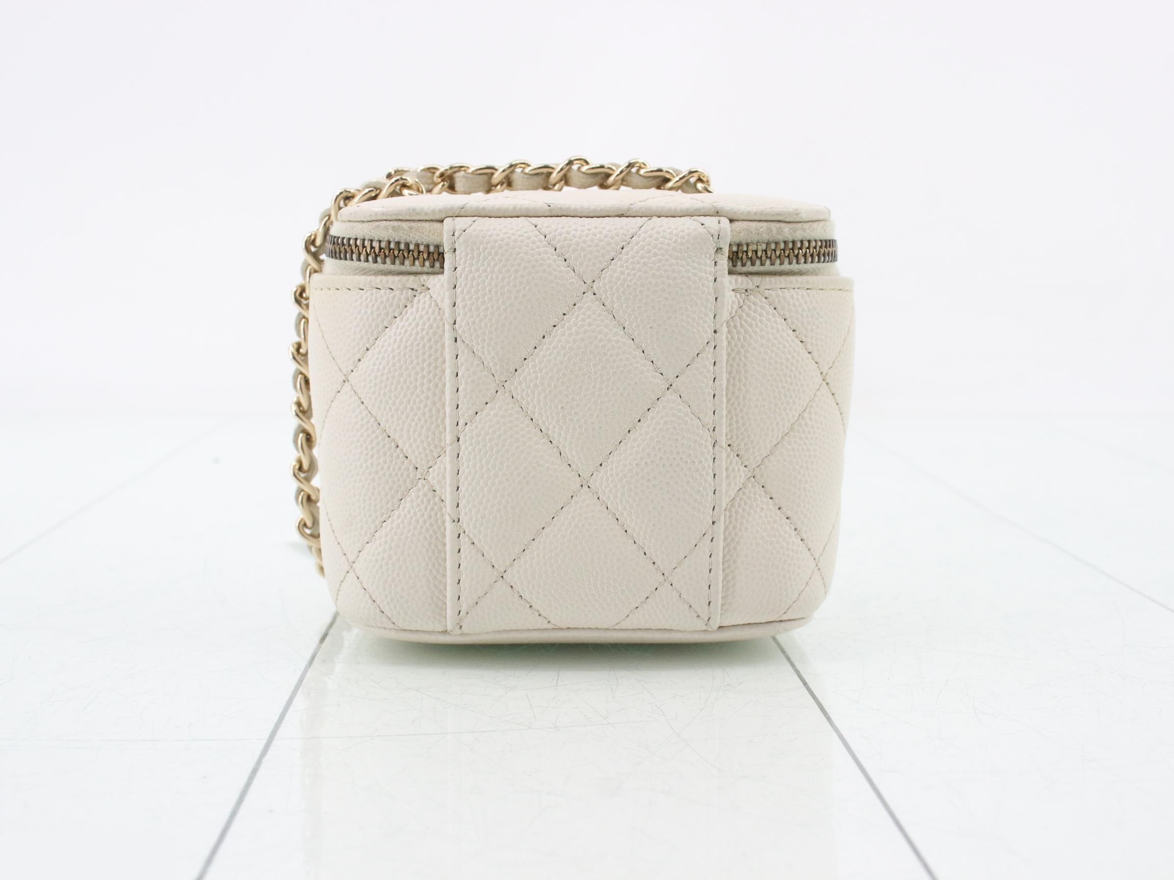 Matelassé Vanity Chain Shoulder Bag, Caviar Leather — view 2