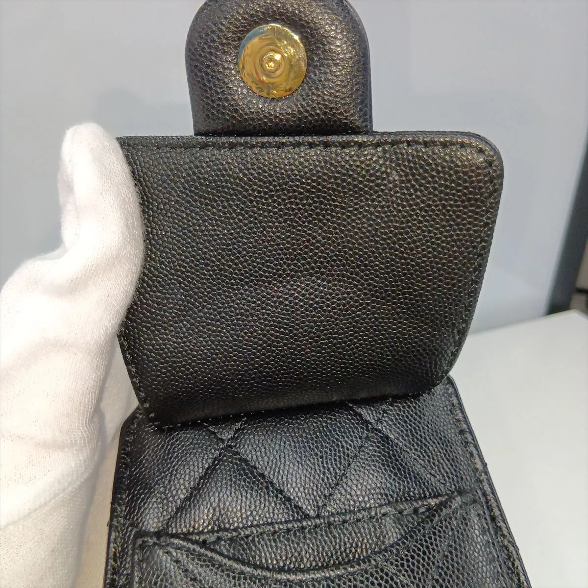 [Individually packaged] Chanel 25 Mini Caviar Skin Chain Shoulder Bag, Black with Gold Hardware, L90XA2K6, Random Plate — view 8
