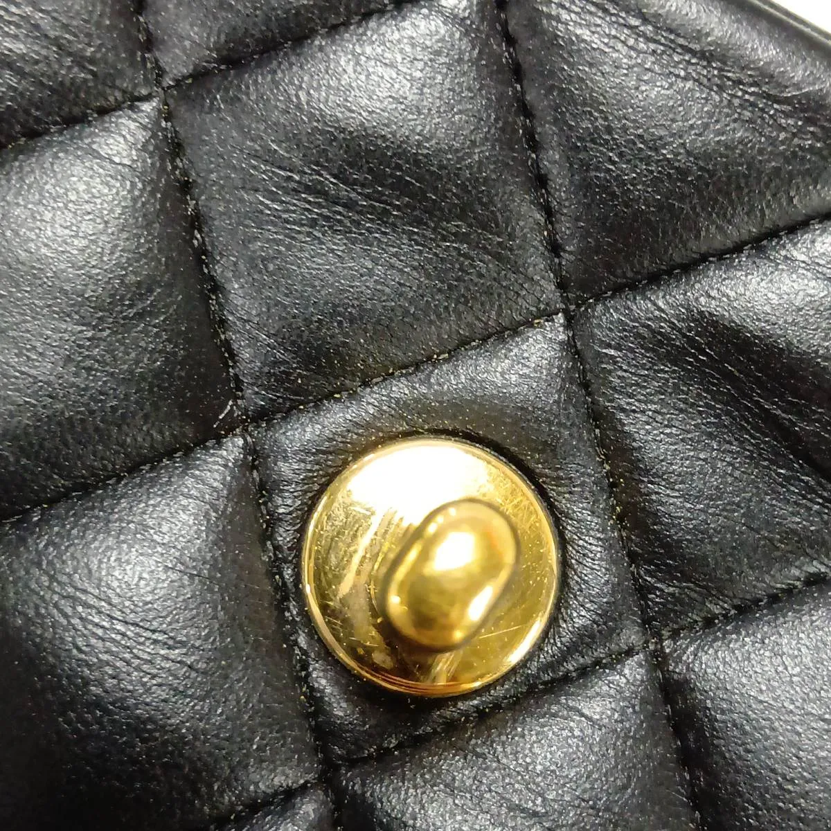 [Individually packaged] Chanel Matelassé 25 Lambskin Double Flap Double Chain Bag, Black with Gold Hardware, 13451534, Series 13 — view 11