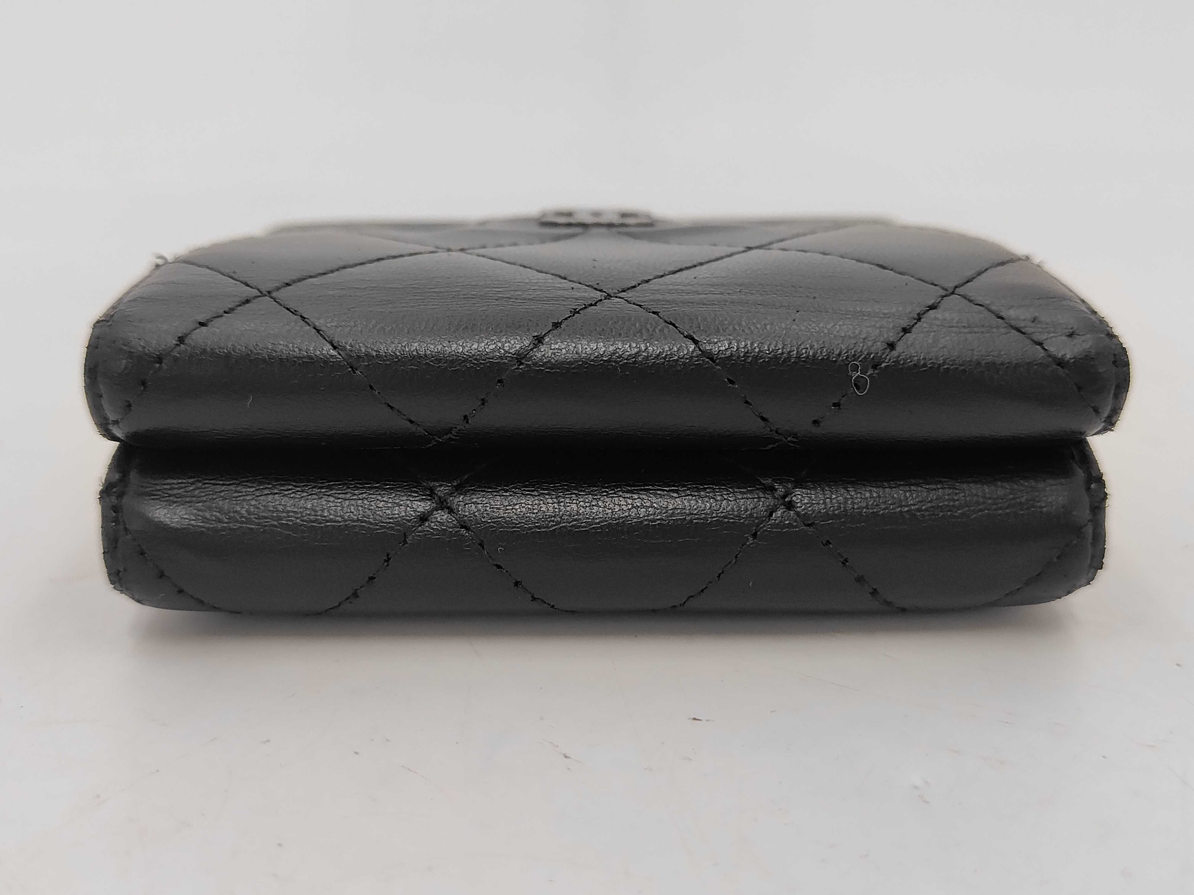 lambskin wallet with Coco Mark and double snap closure, with original seal. — view 5