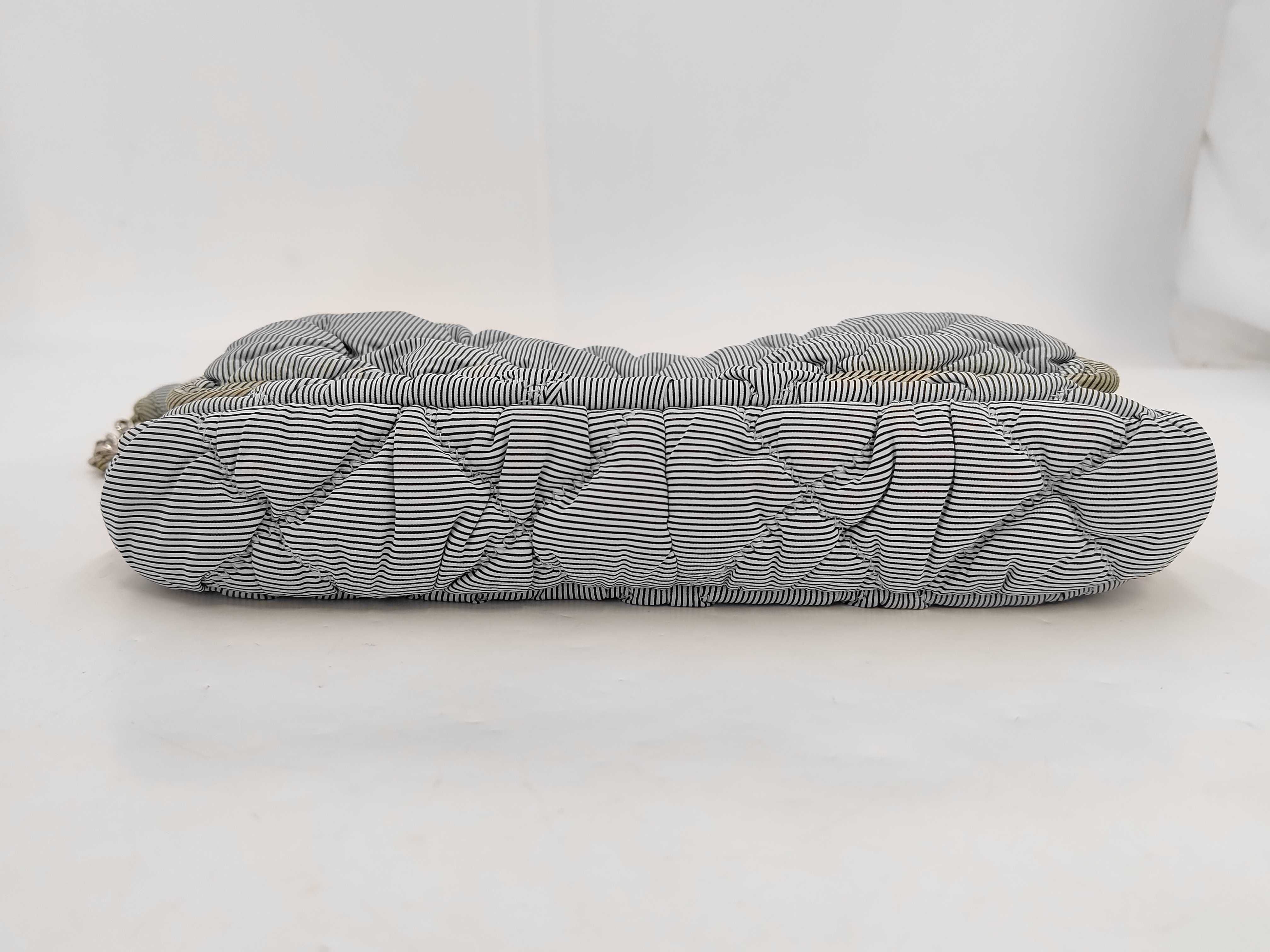 Bubble Quilted Bag Handbag — view 8
