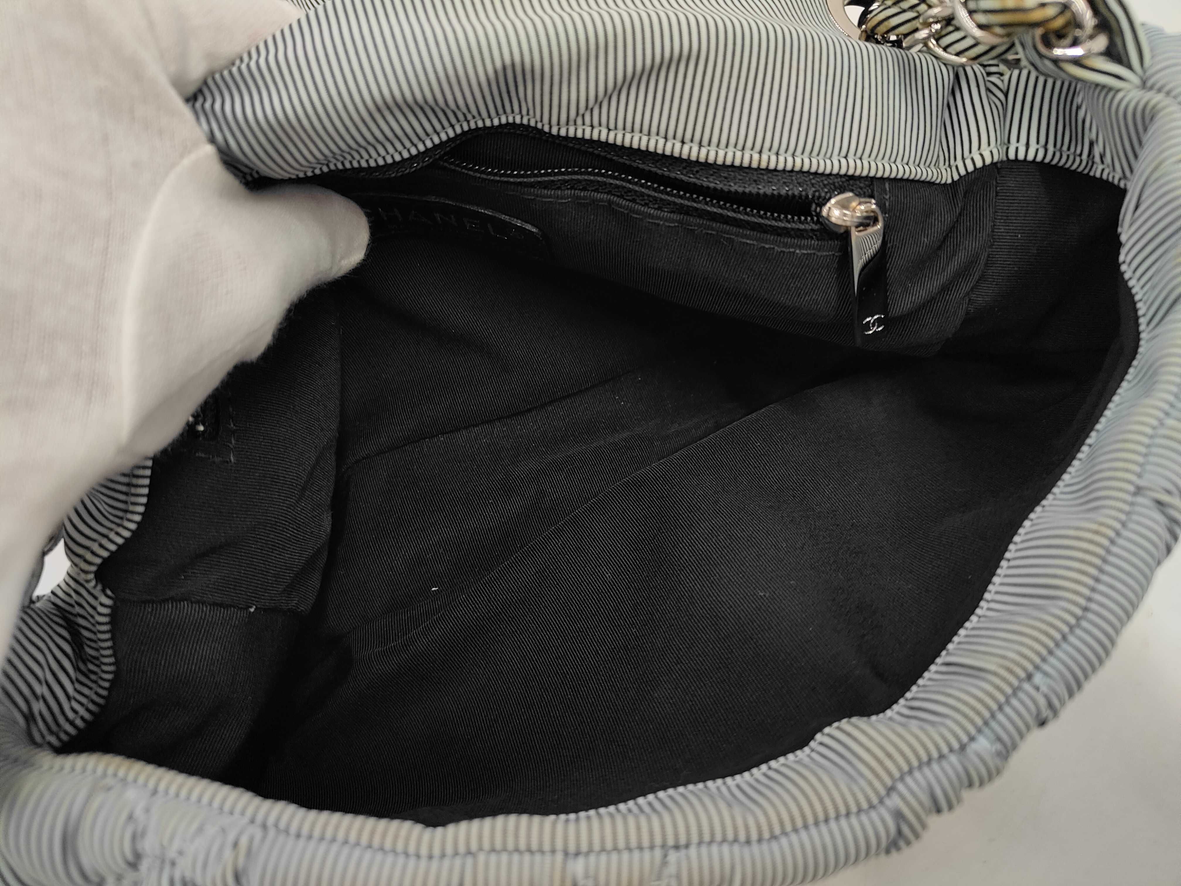 Bubble Quilted Bag Handbag — view 9