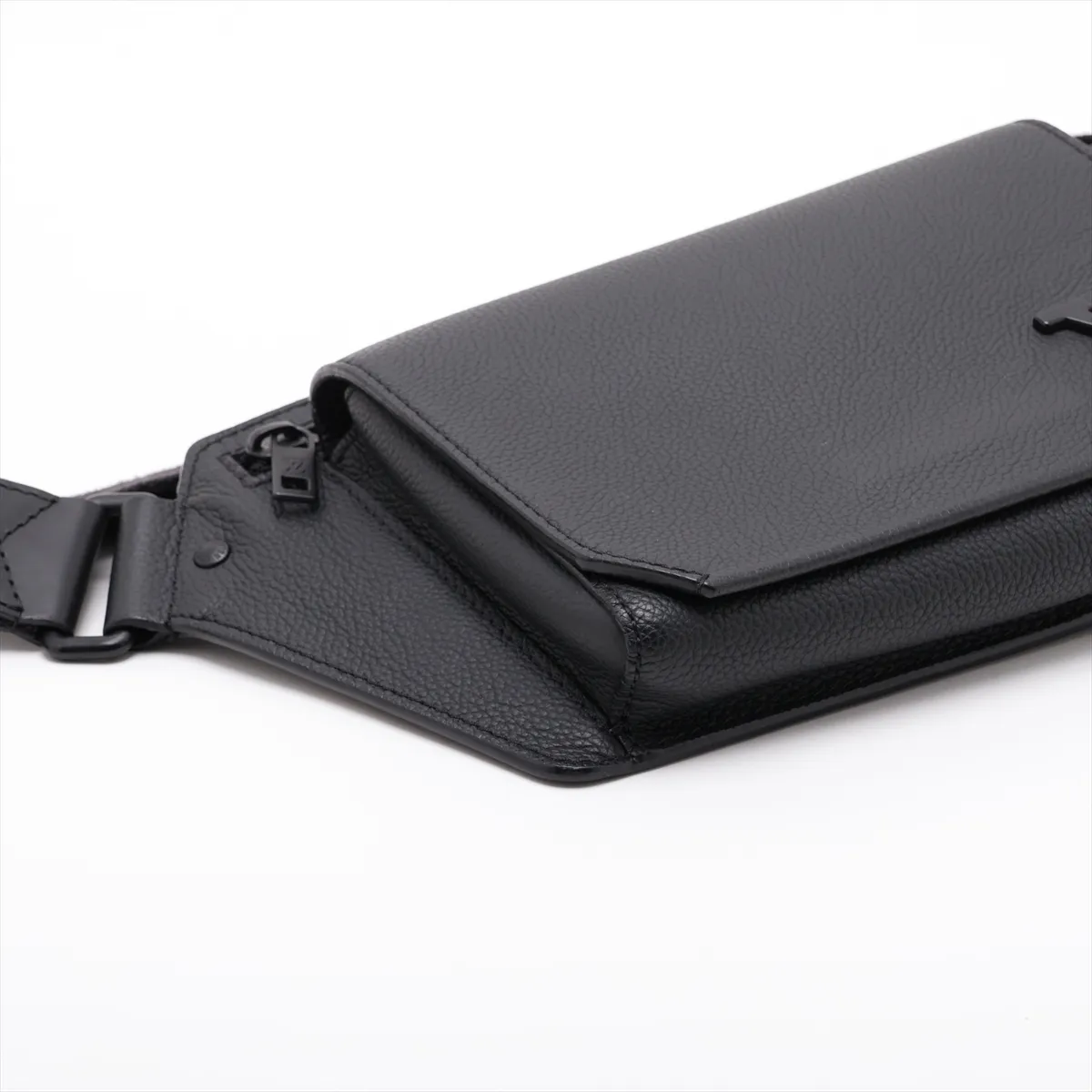 LV Aerogram Takeoff Sling M57081 Black (RFID detected) — view 4