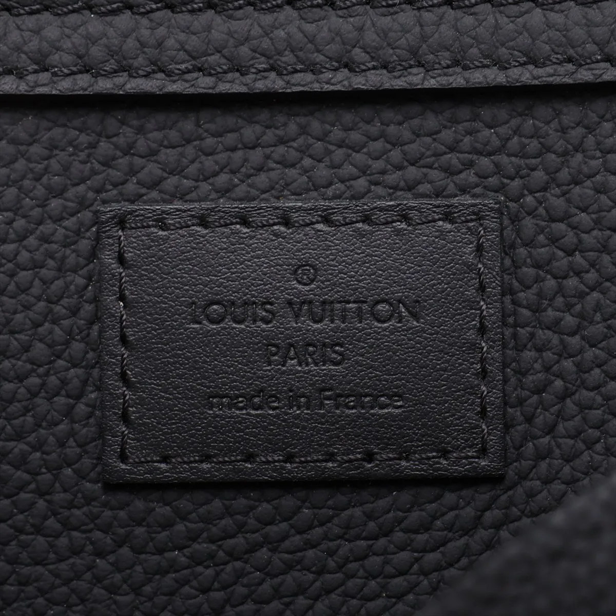 LV Aerogram Takeoff Sling M57081 Black (RFID detected) — view 8