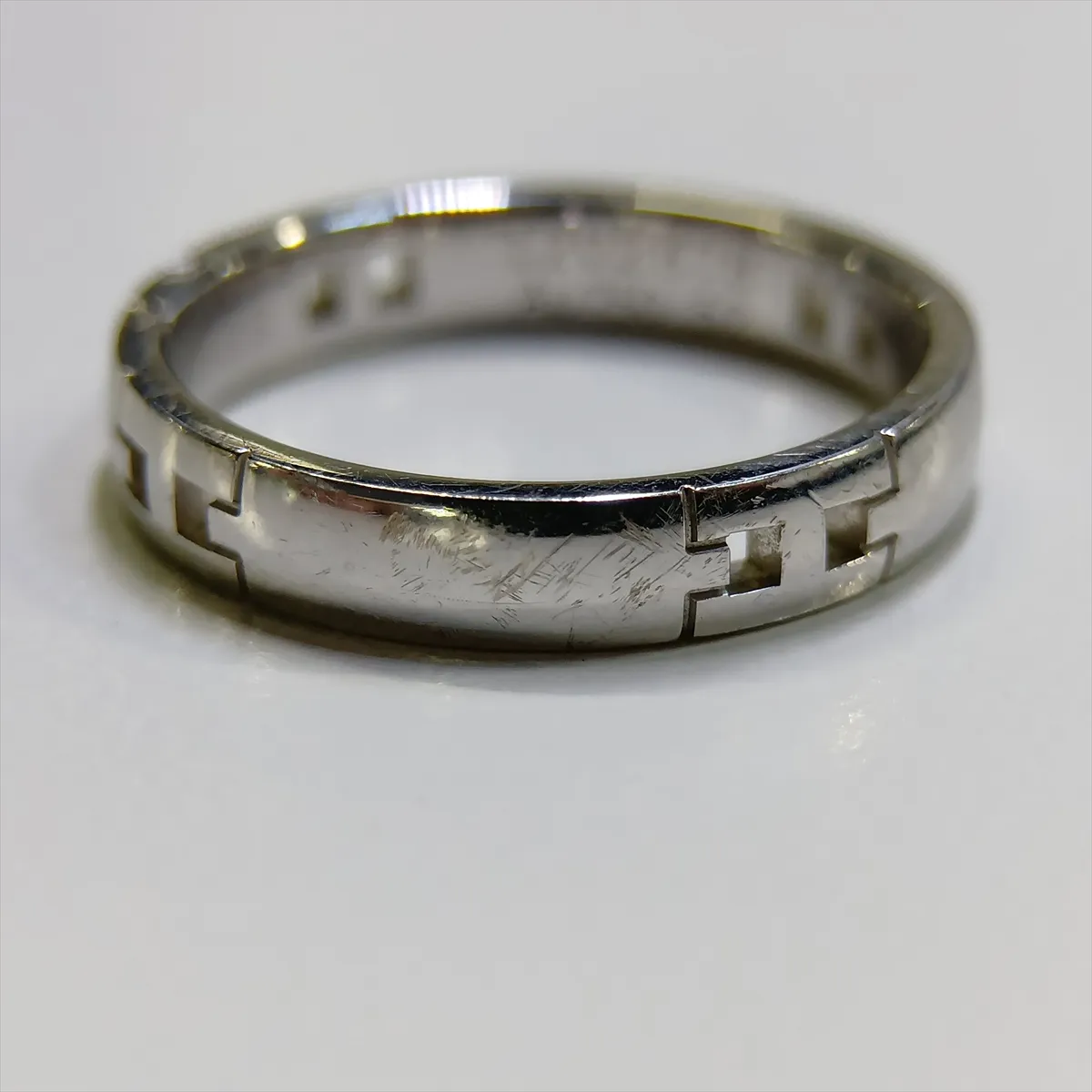 Hercules Ring 750 (WG) 4.1g Size 52 12V2678 Scratches — view 6