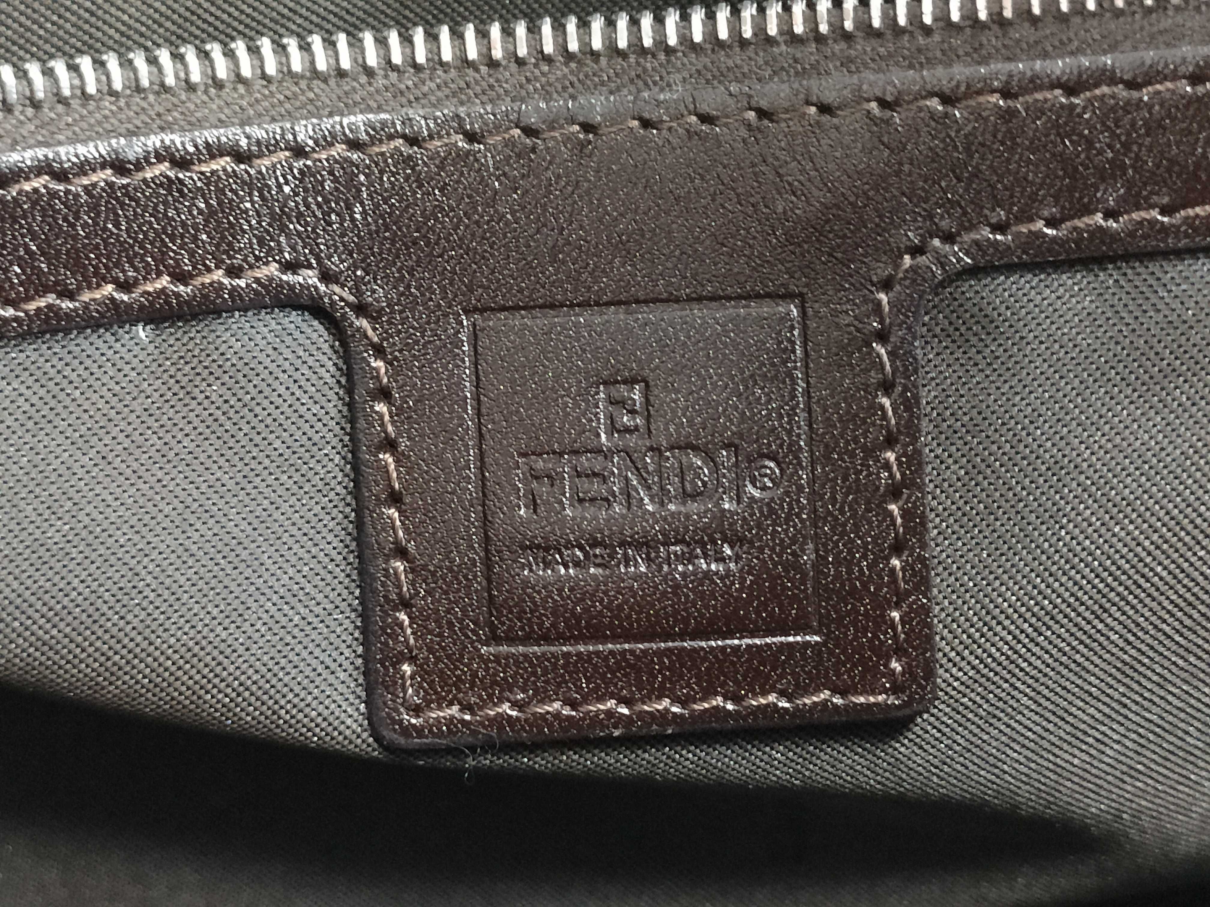 Zucca pattern Fendi Mamma Bucket one-shoulder bag — view 12