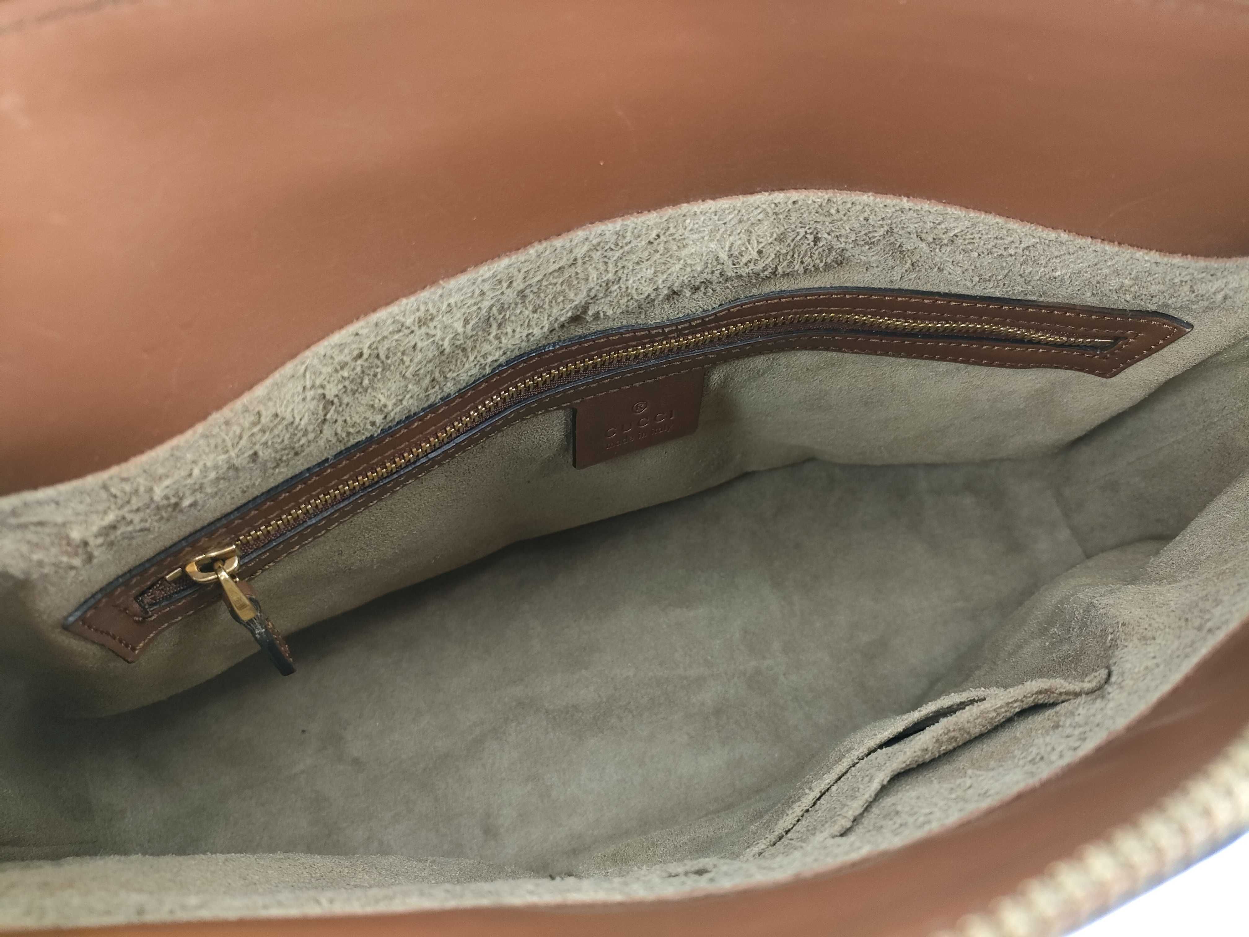 GG Supreme 2-Way Handbag — view 11
