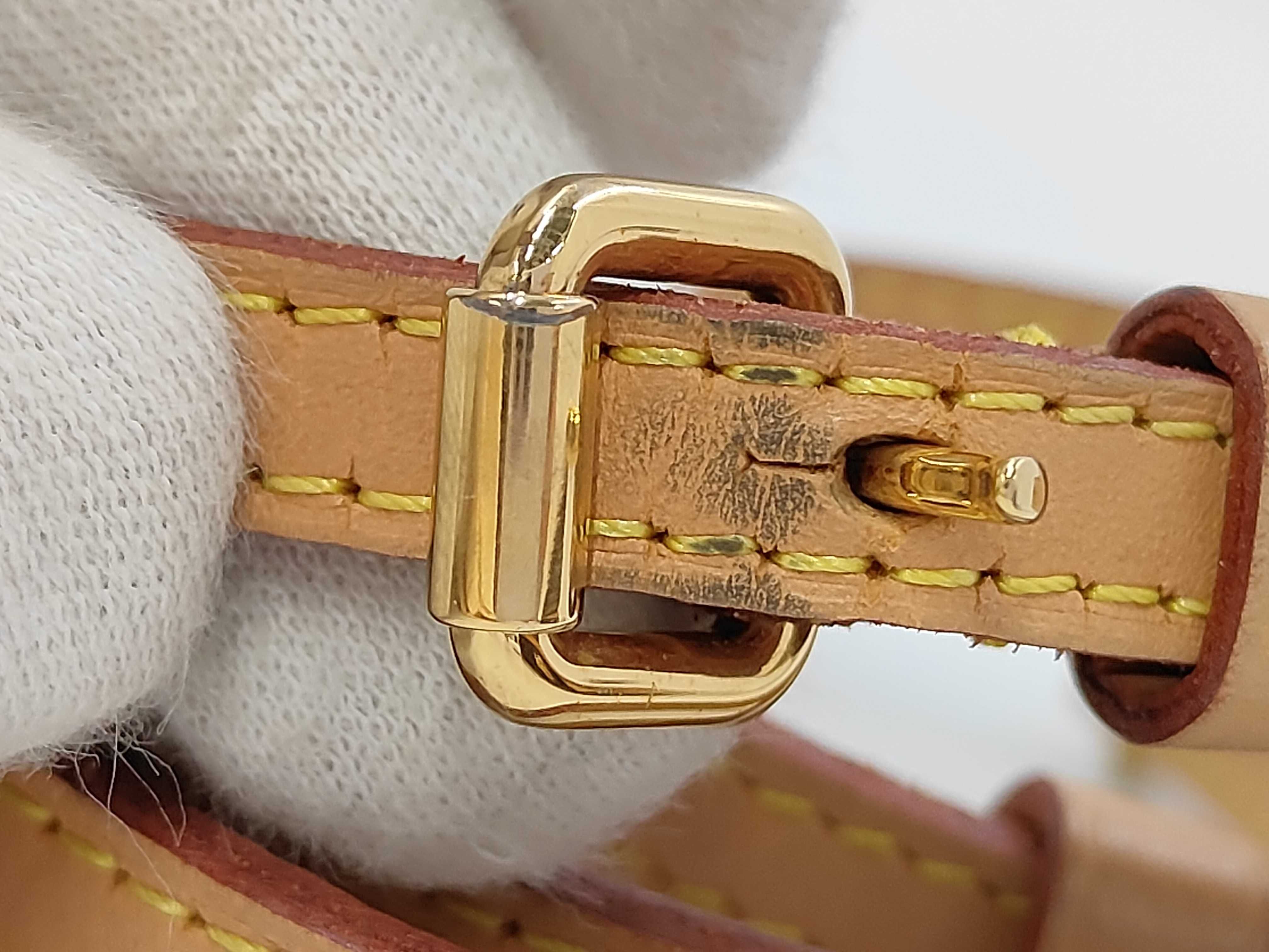 LV M44699 Shoulder Bag — view 14
