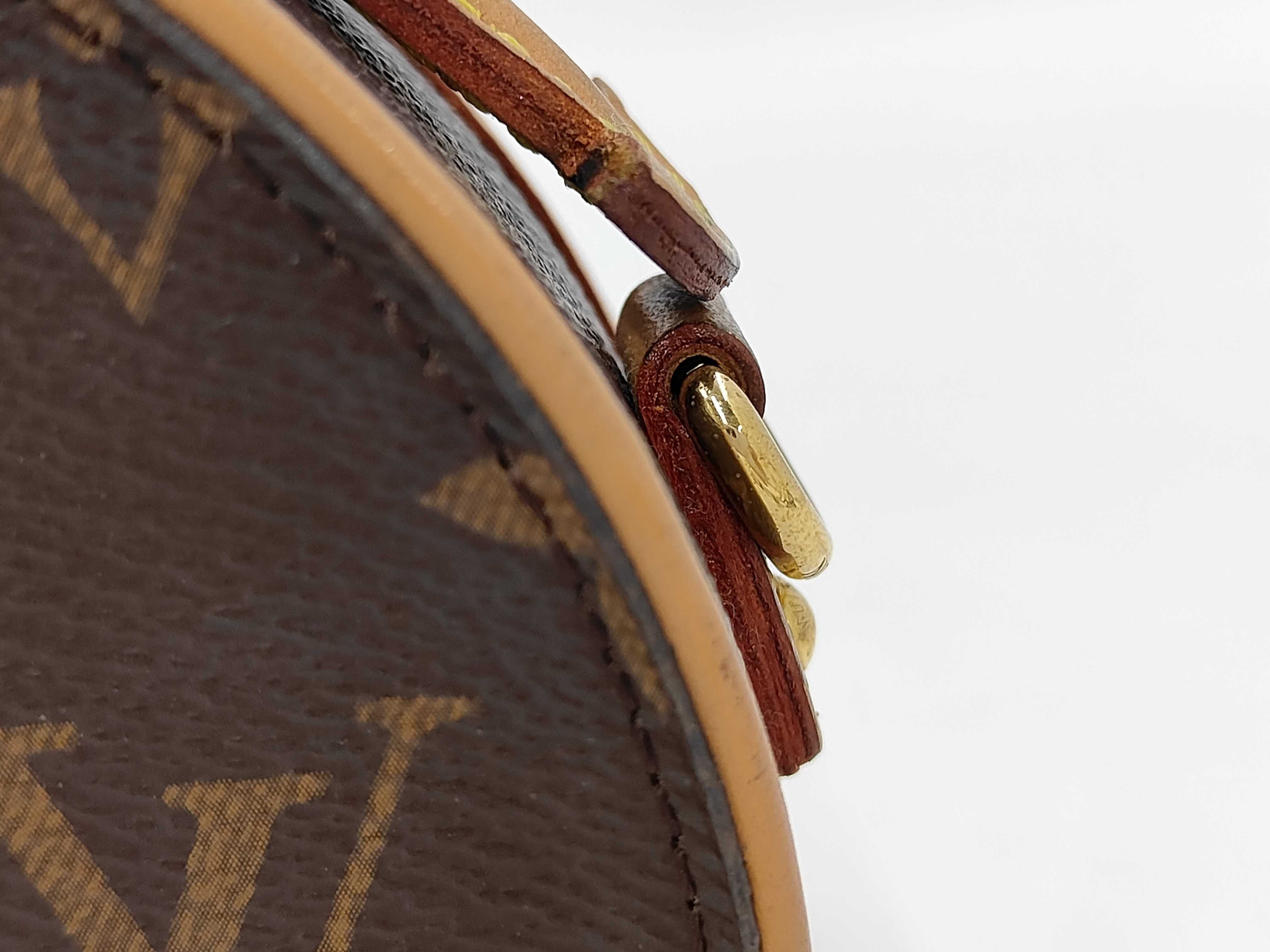 LV M44699 Shoulder Bag — view 3