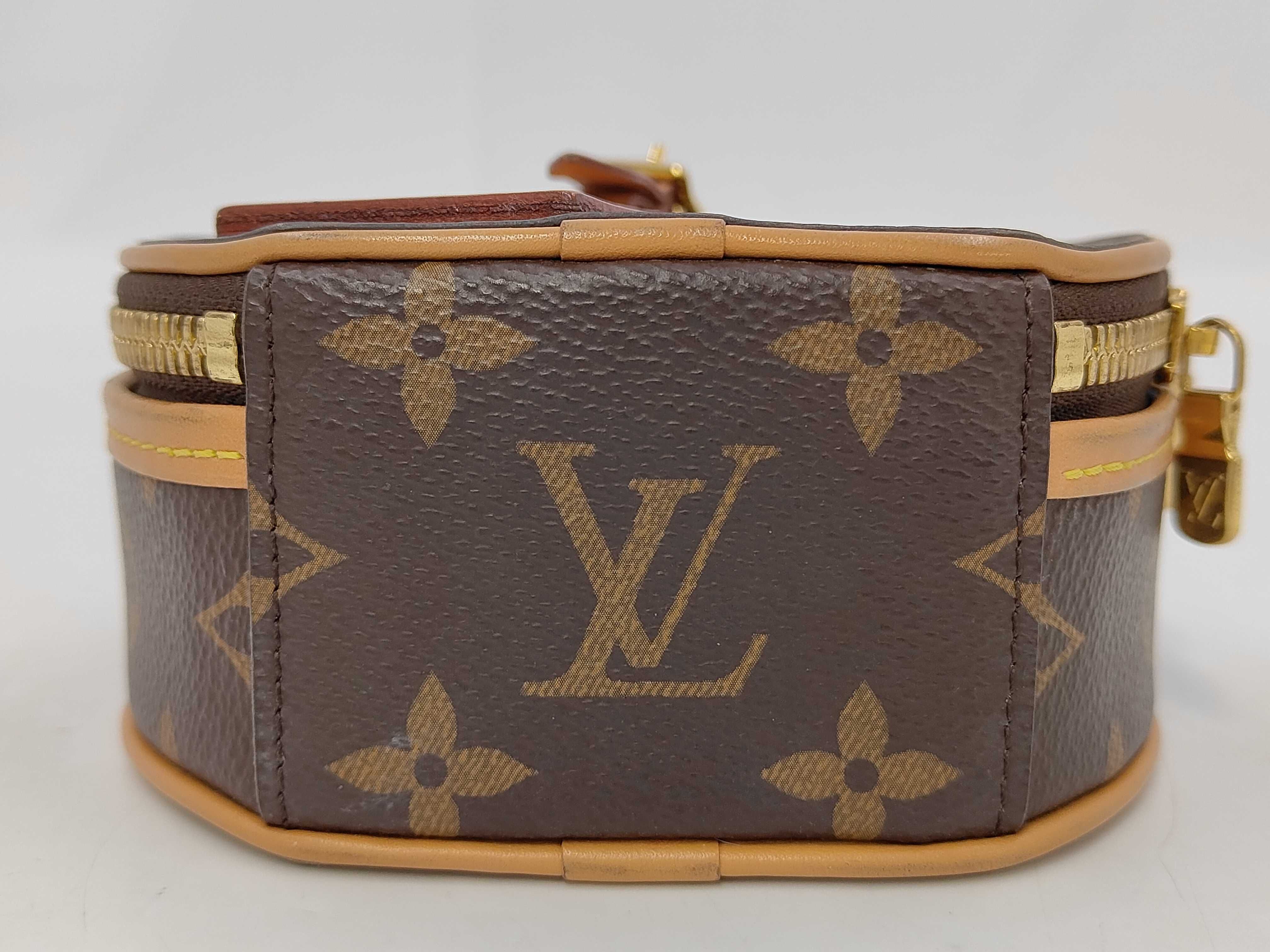 LV M44699 Shoulder Bag — view 8