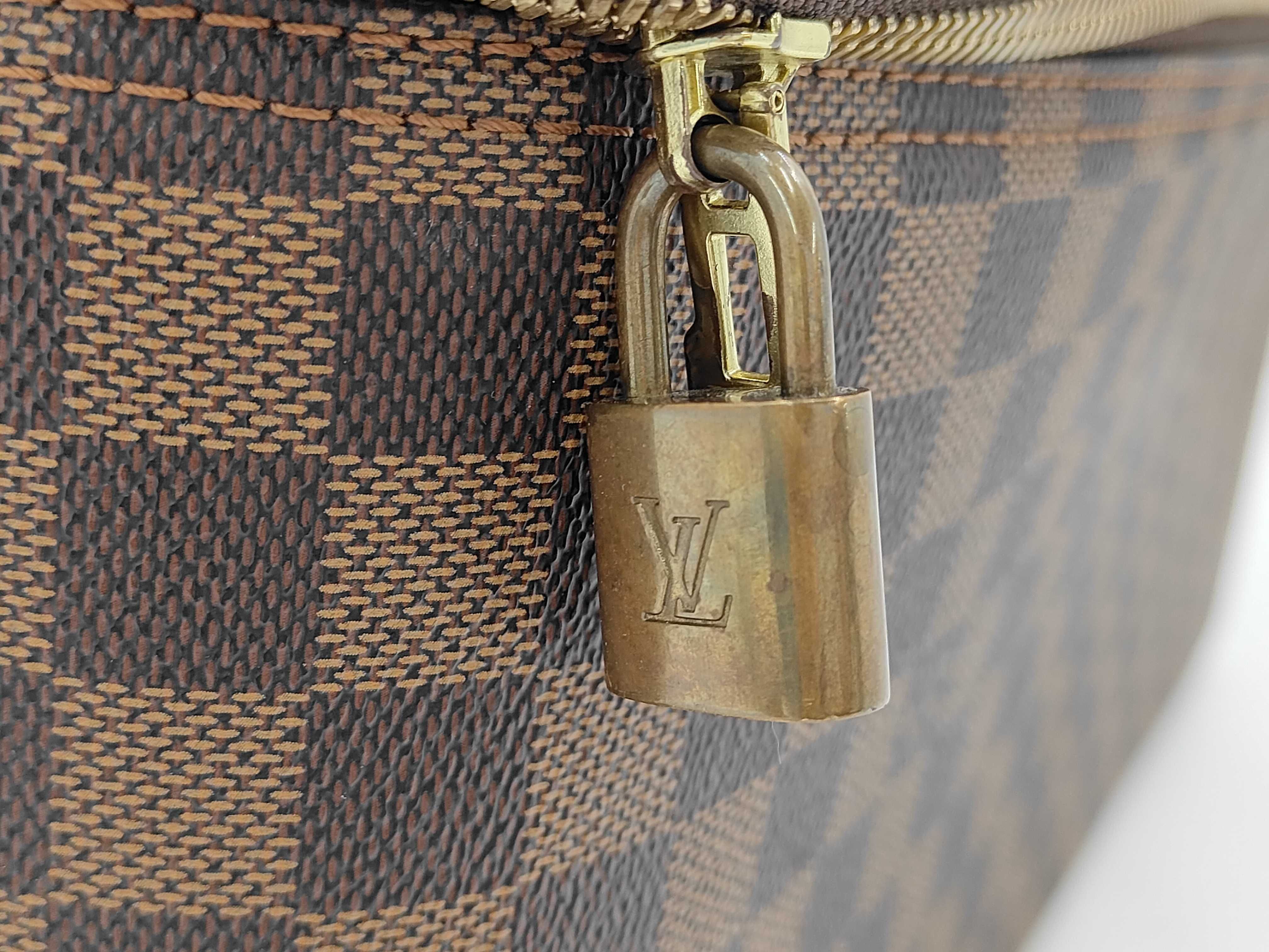 Damier Pegase 45 Carry Bag — view 10