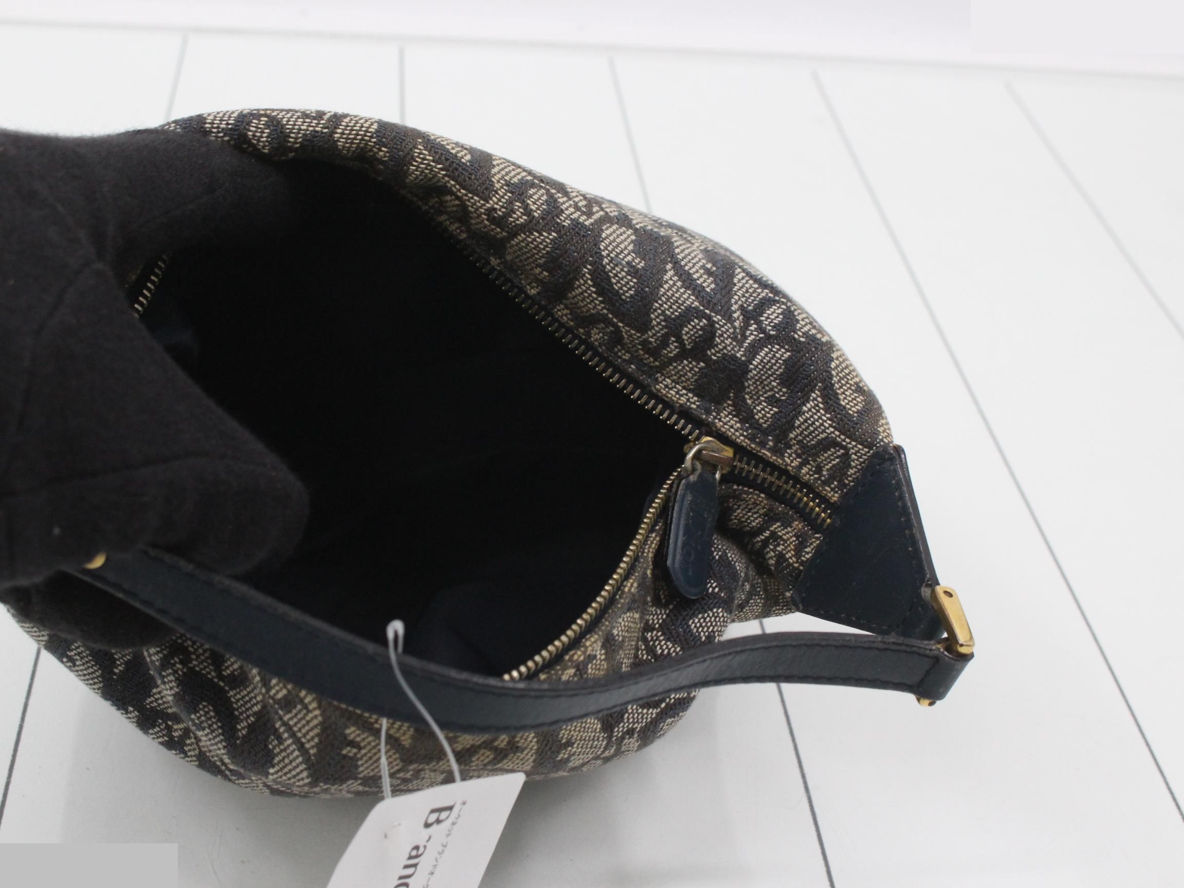 Trotter Vanity Pouch — view 4