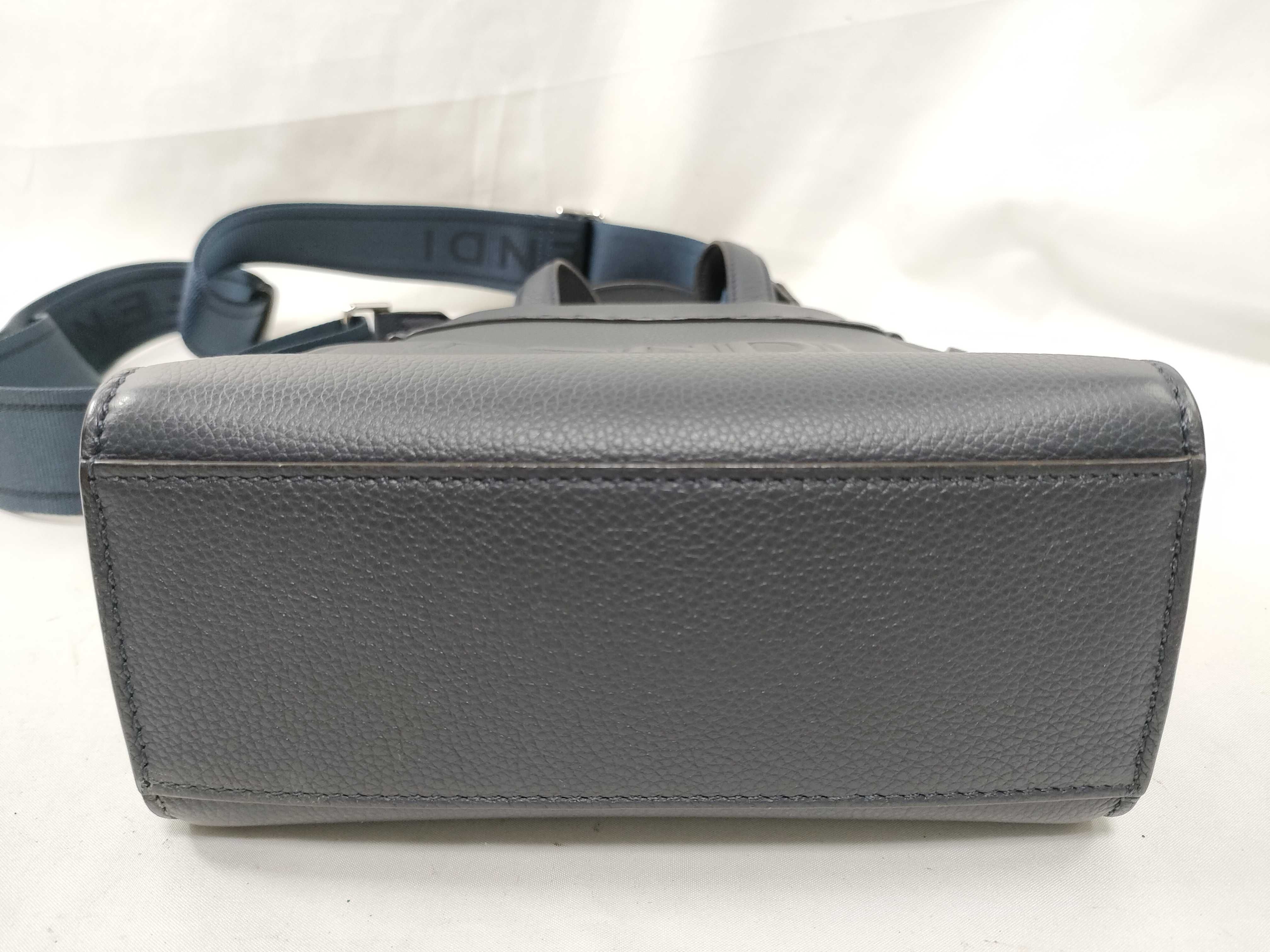 Roma GOTO Shoulder Bag (Go To Handbag) — view 6