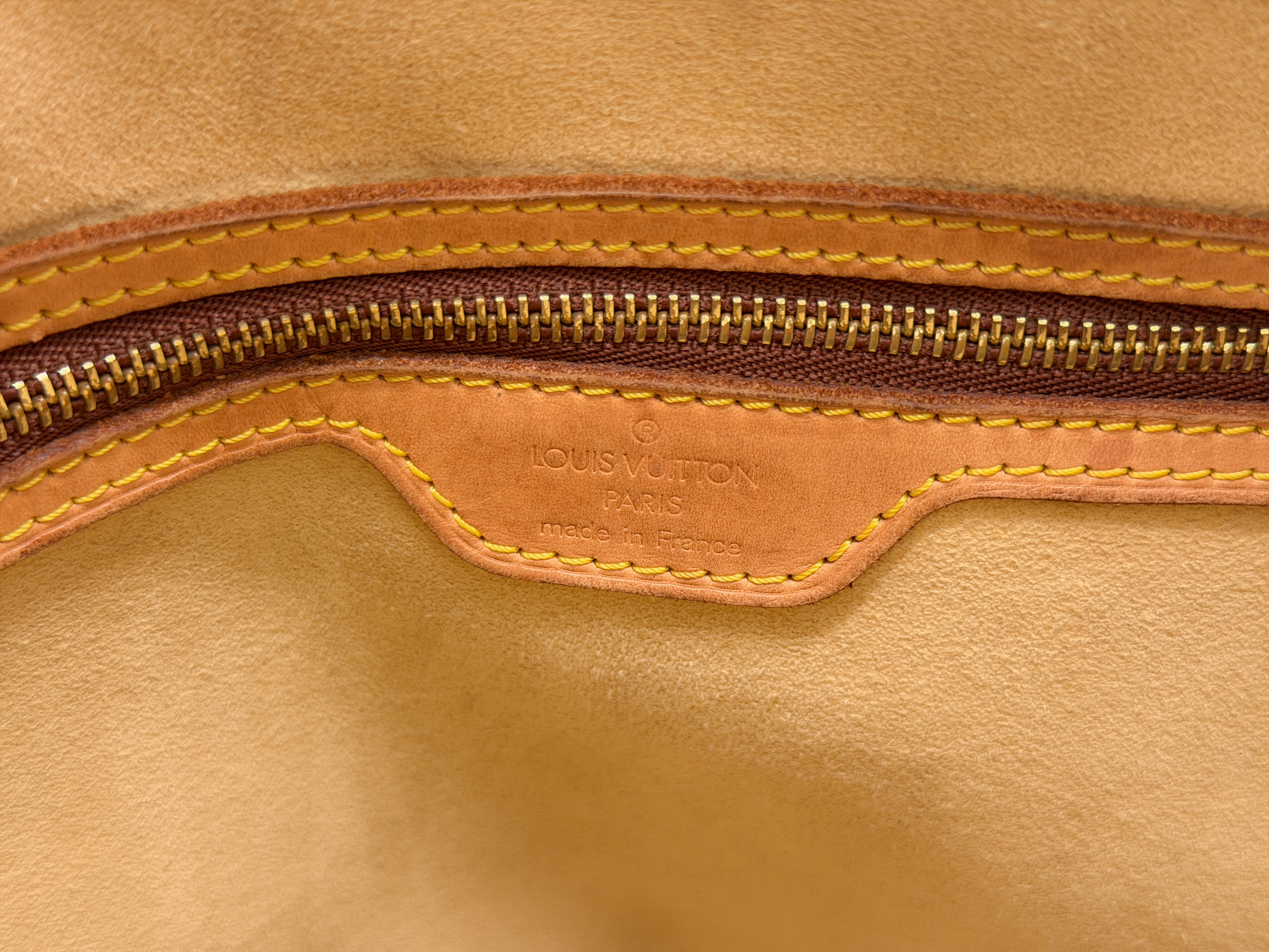 Monogram M51145 Looping GM MI0040 Shoulder Bag — view 14