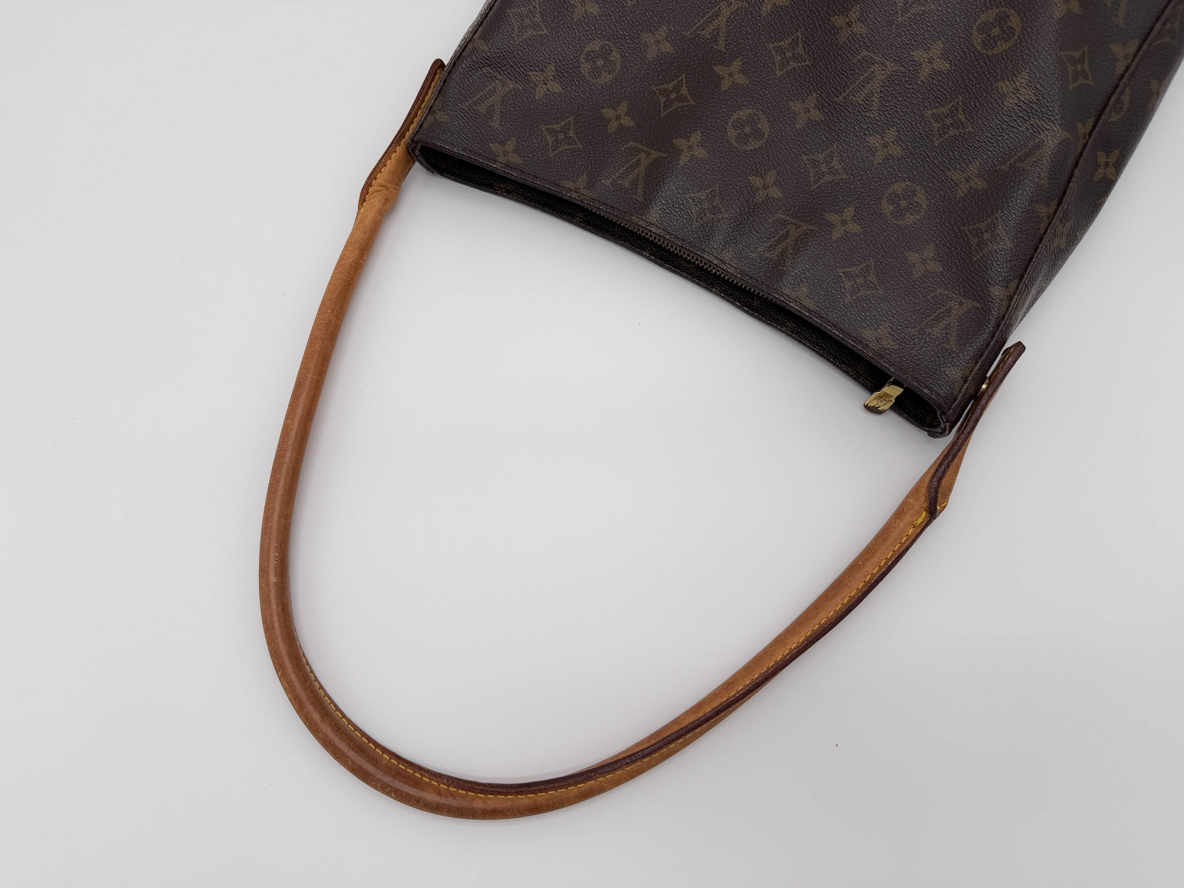 Monogram M51145 Looping GM MI0040 Shoulder Bag — view 3