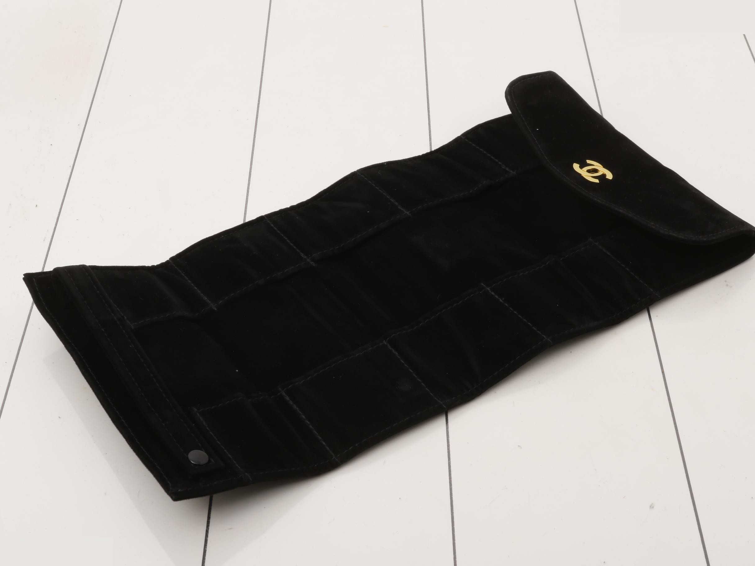 Velour pouch — view 4