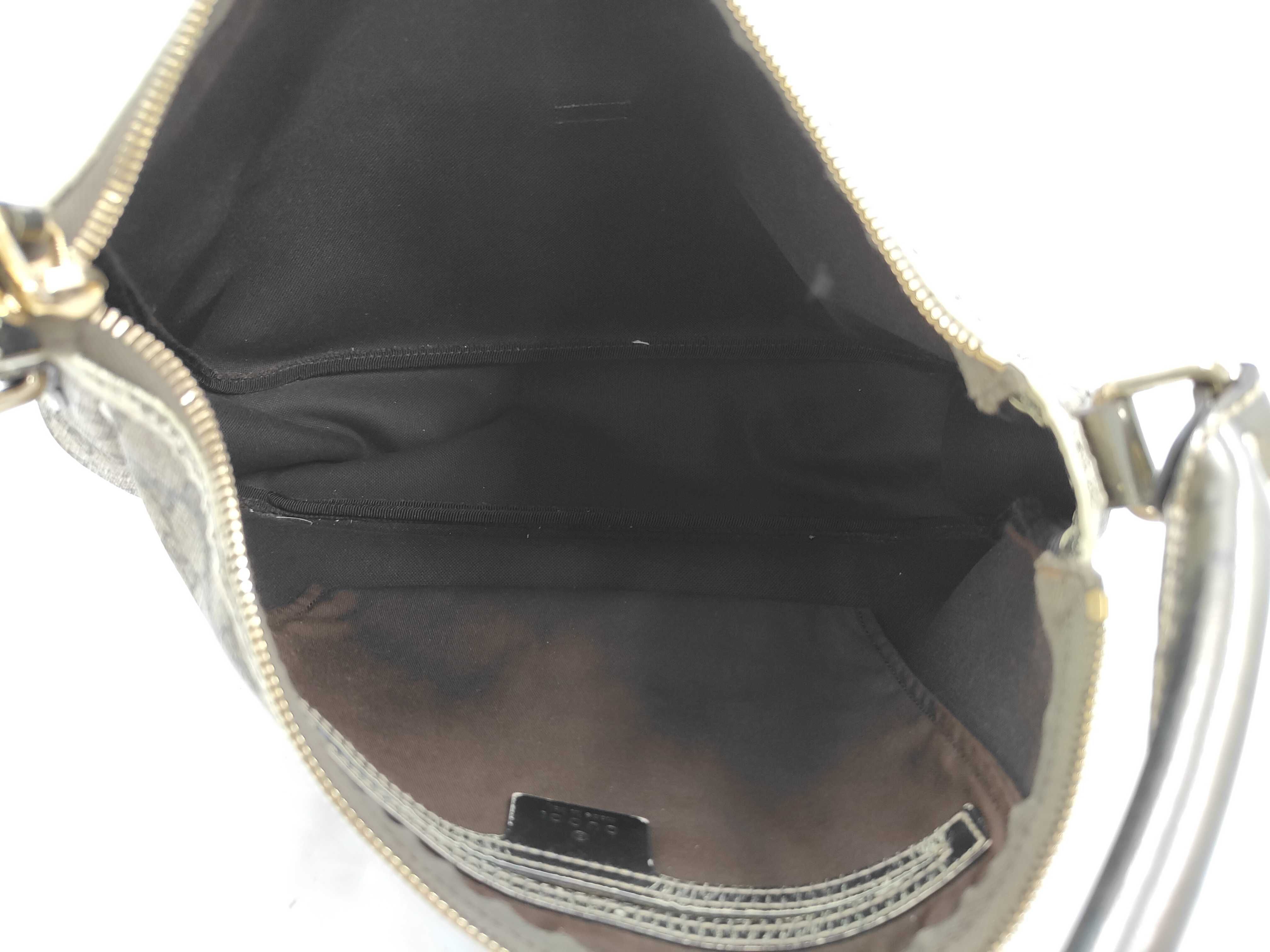 GG Supreme GG Plus Shoulder Bag — view 12