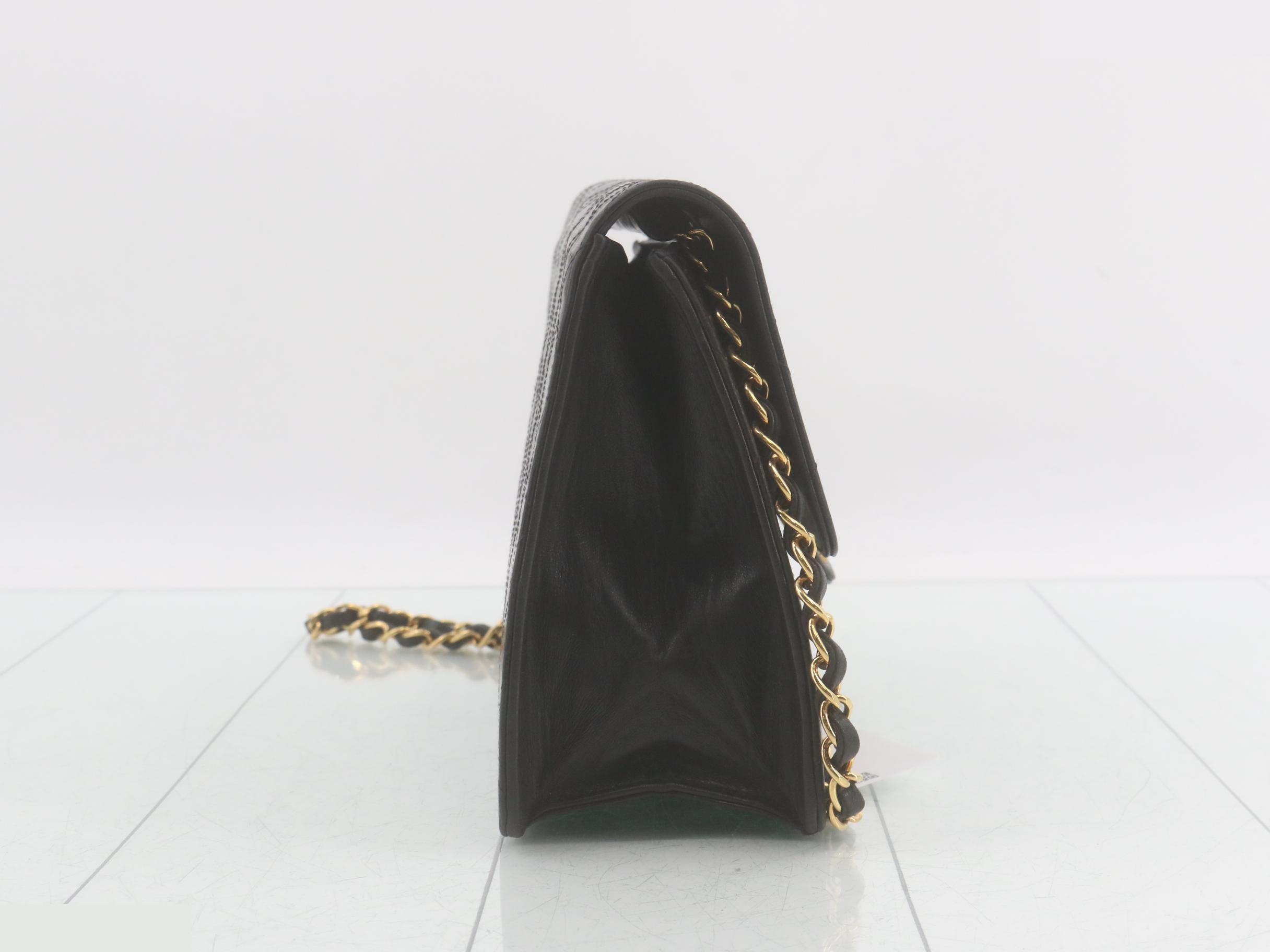 Matelassé Push-Lock Shoulder Bag, Series 3 — view 4