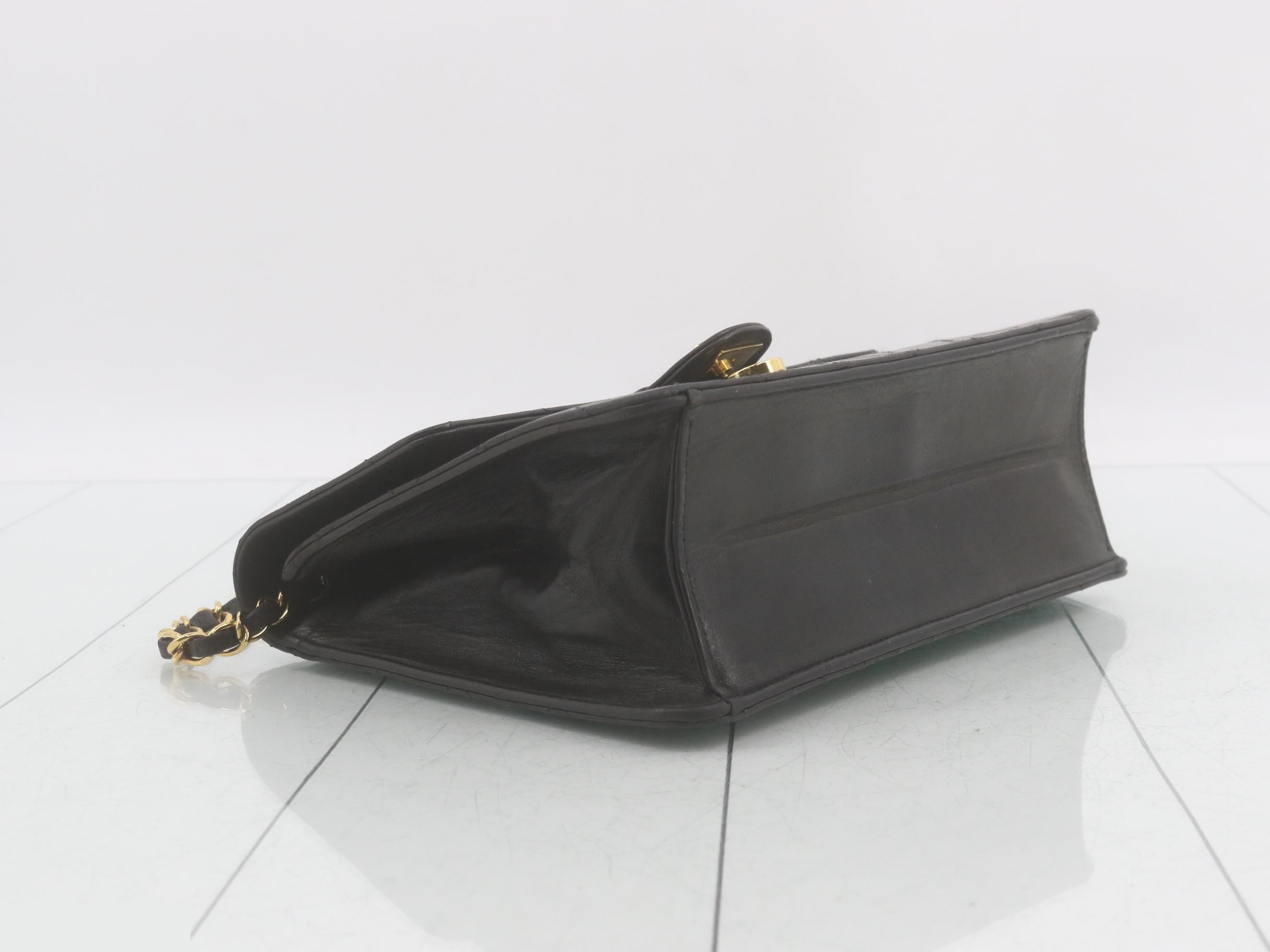 Matelassé Push-Lock Shoulder Bag, Series 3 — view 5